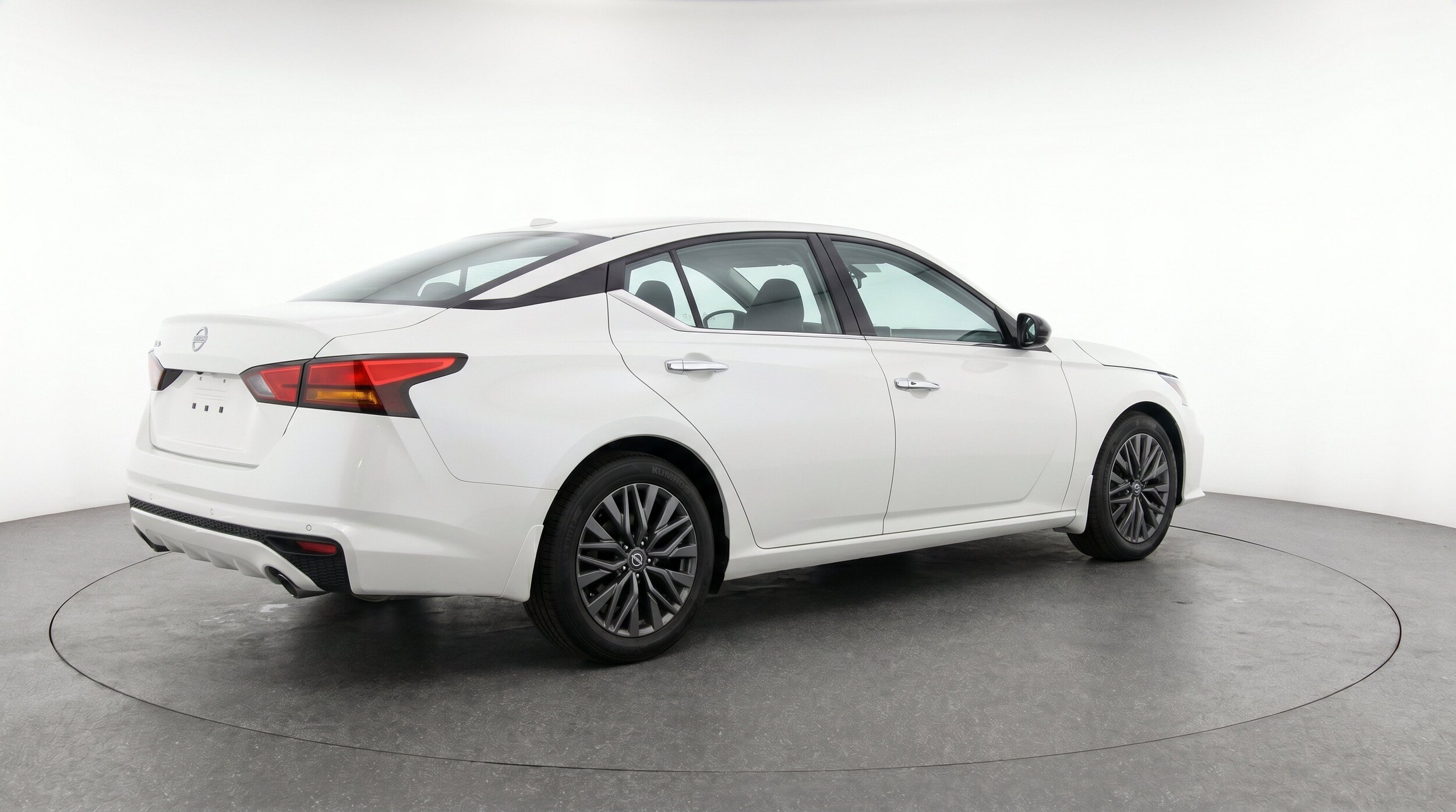 Thumbnail: 2025 Nissan Altima - 9