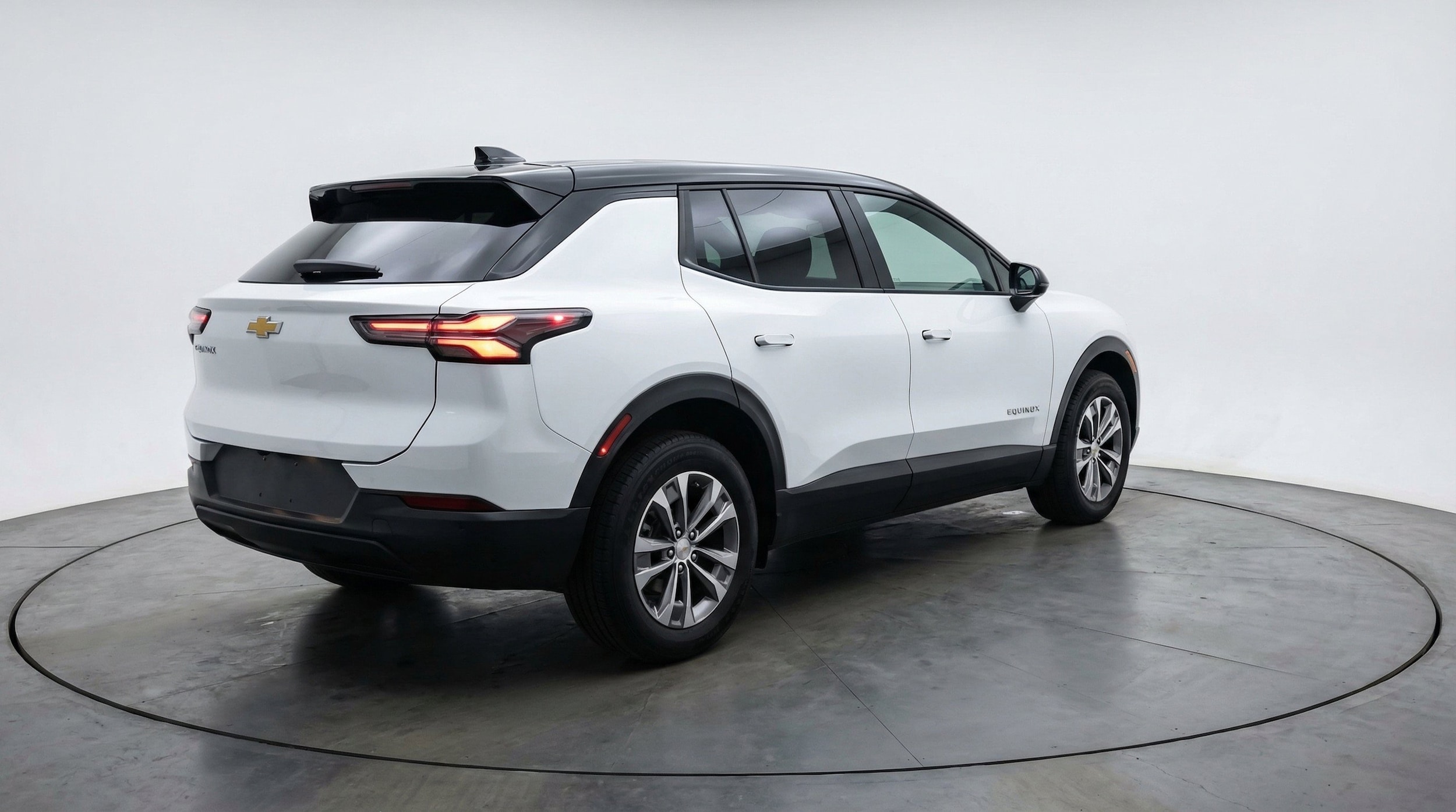 Thumbnail: 2025 Chevrolet Equinox - 9