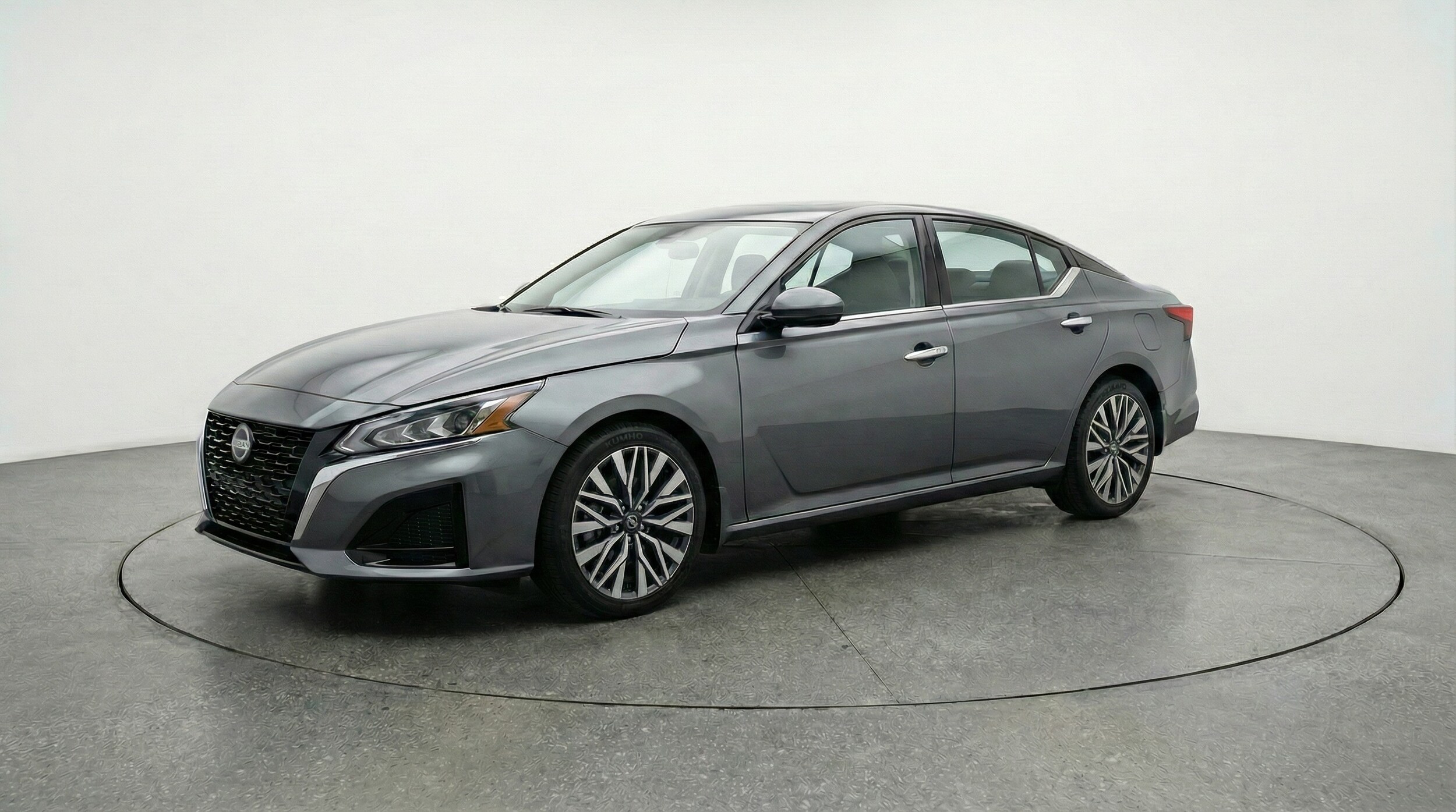 Thumbnail: 2025 Nissan Altima - 3