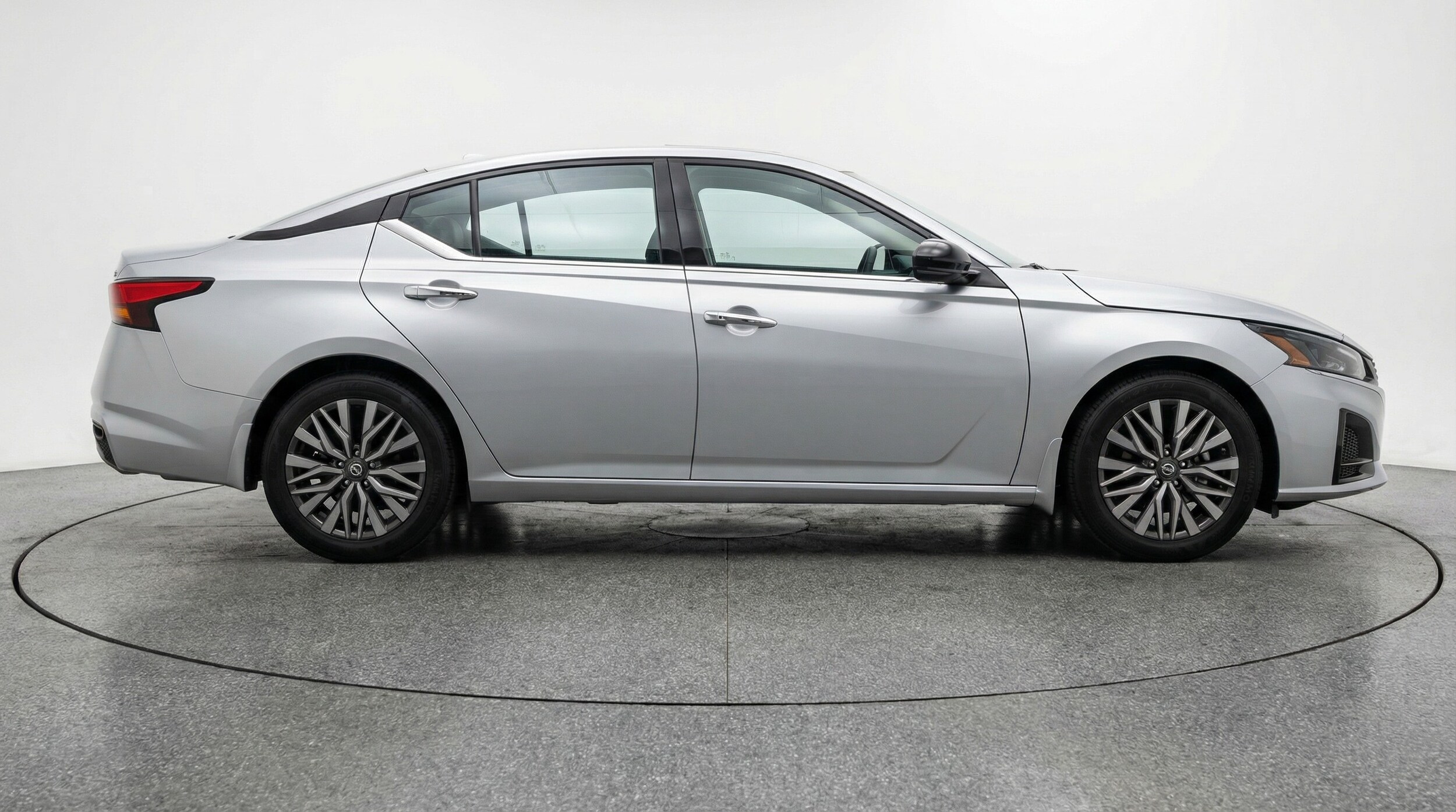 Thumbnail: 2025 Nissan Altima - 8