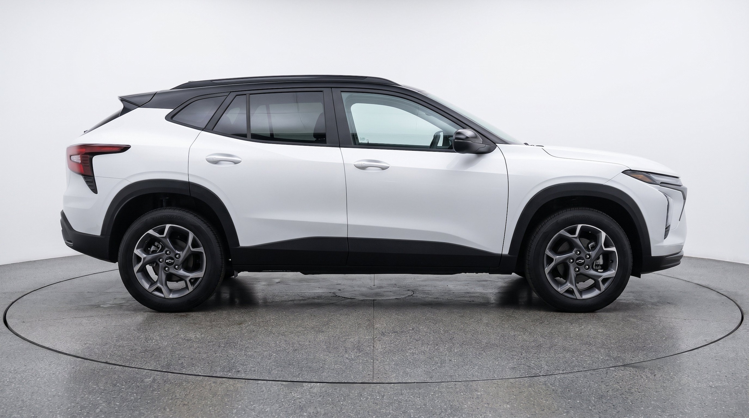Thumbnail: 2025 Chevrolet Trax - 11