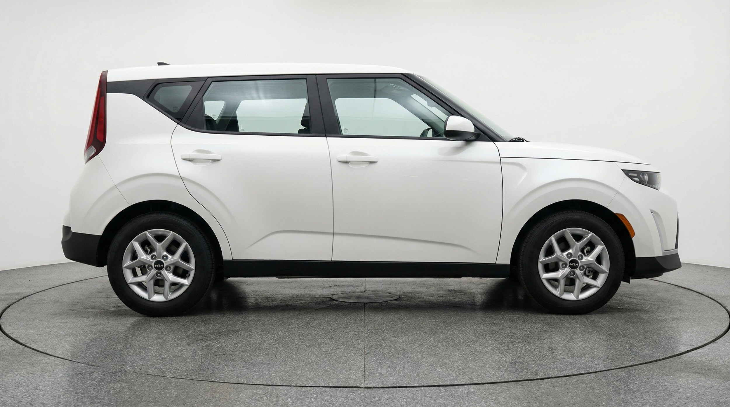 Thumbnail: 2025 Kia Soul - 8