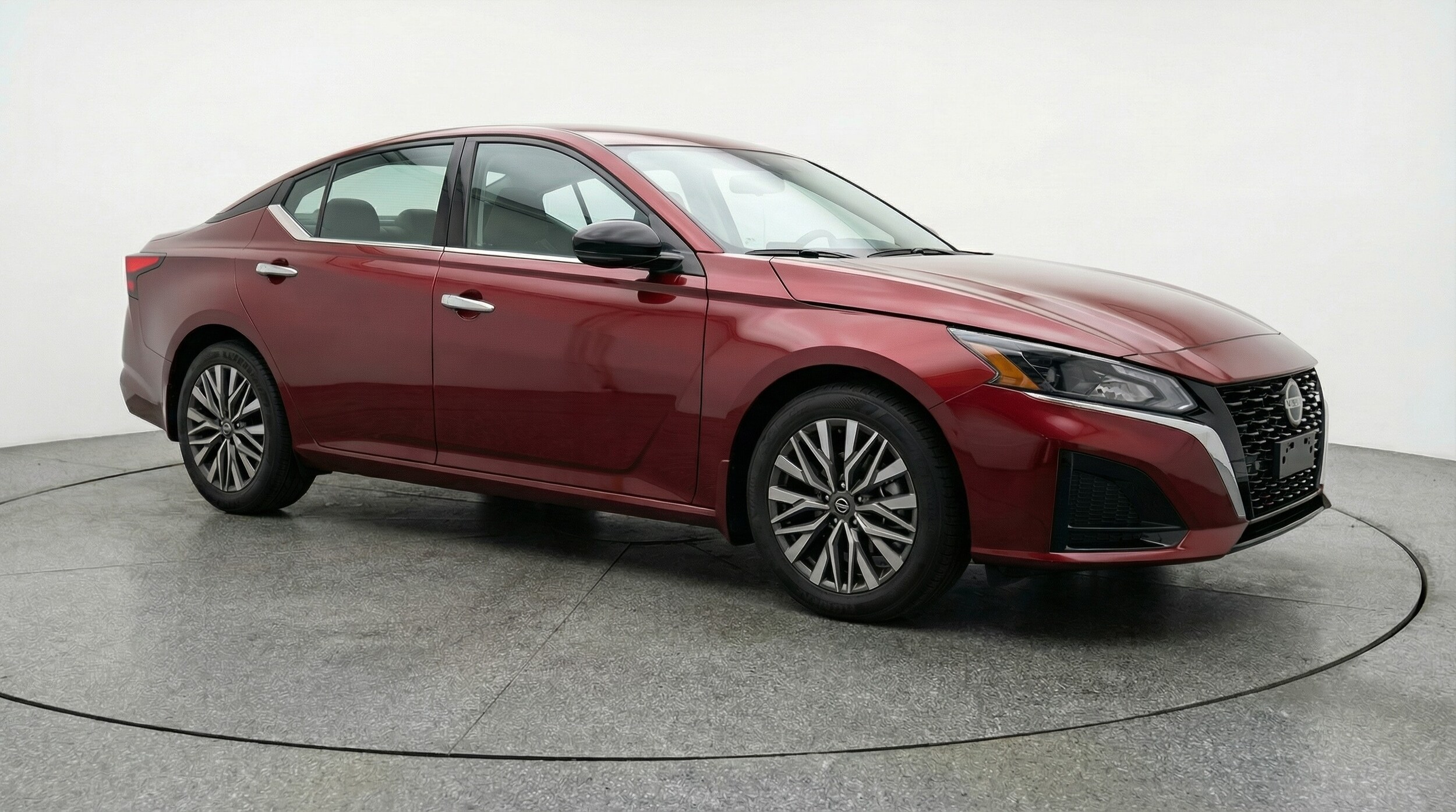 Thumbnail: 2025 Nissan Altima - 1