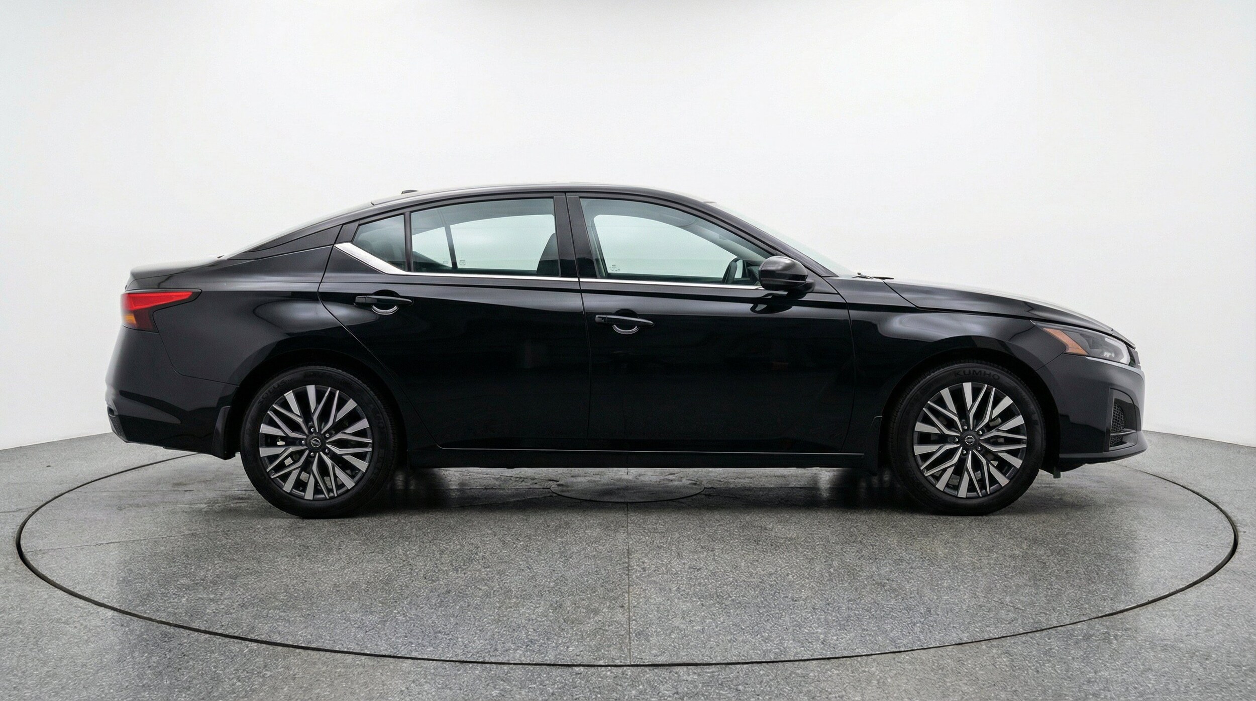 Thumbnail: 2025 Nissan Altima - 11