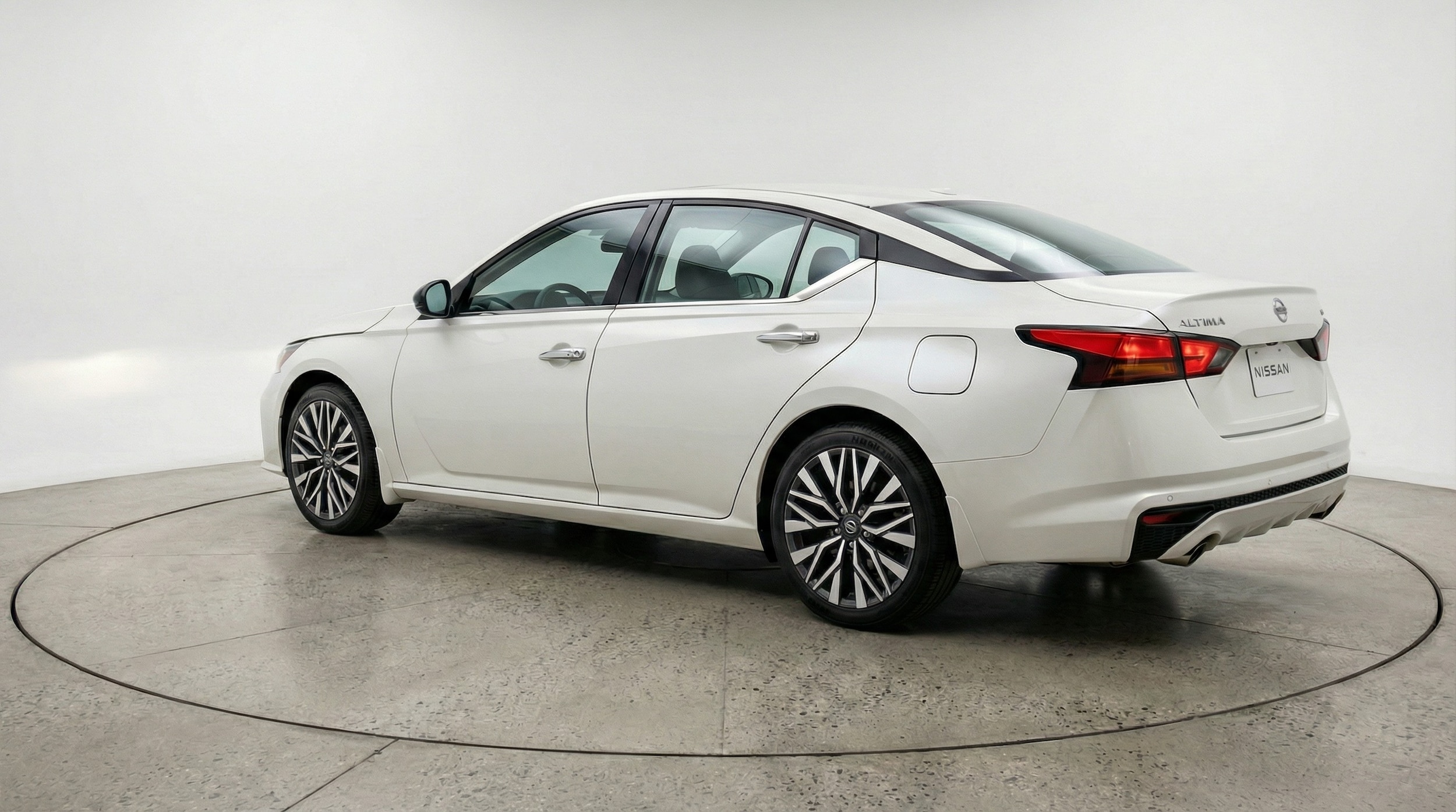 Thumbnail: 2025 Nissan Altima - 5