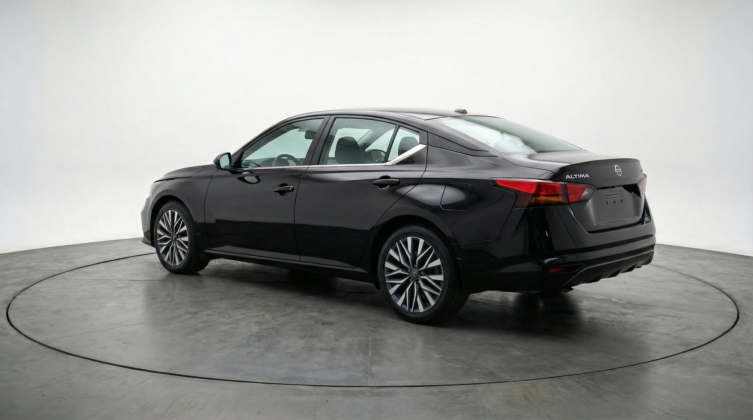 Thumbnail: 2025 Nissan Altima - 6