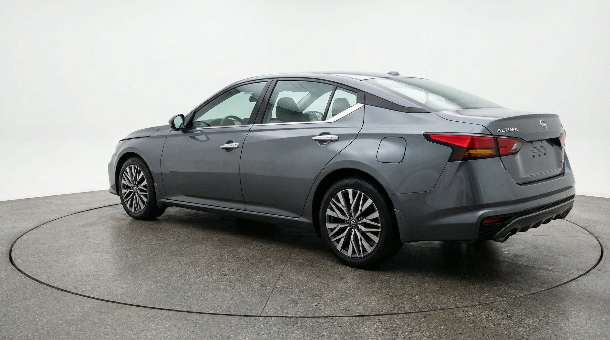 Thumbnail: 2025 Nissan Altima - 6