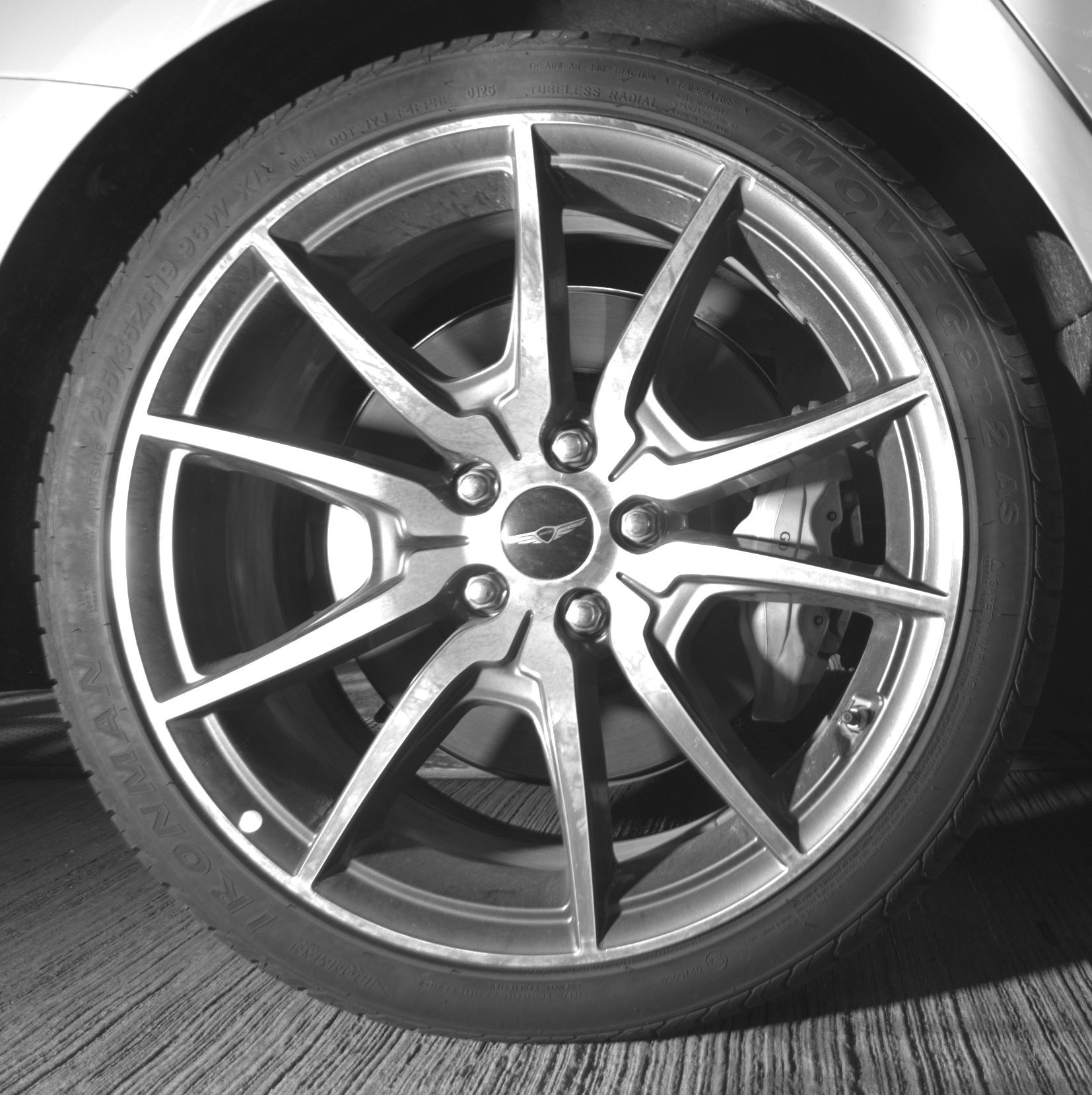 Thumbnail: 2025 Genesis G70 - 12