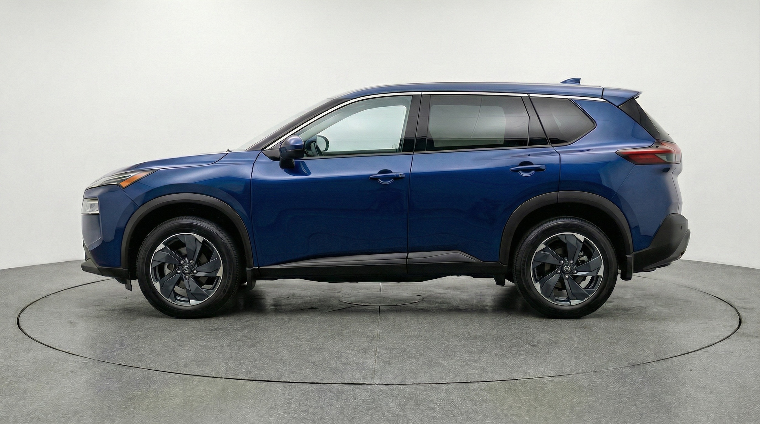 Thumbnail: 2025 Nissan Rogue - 4