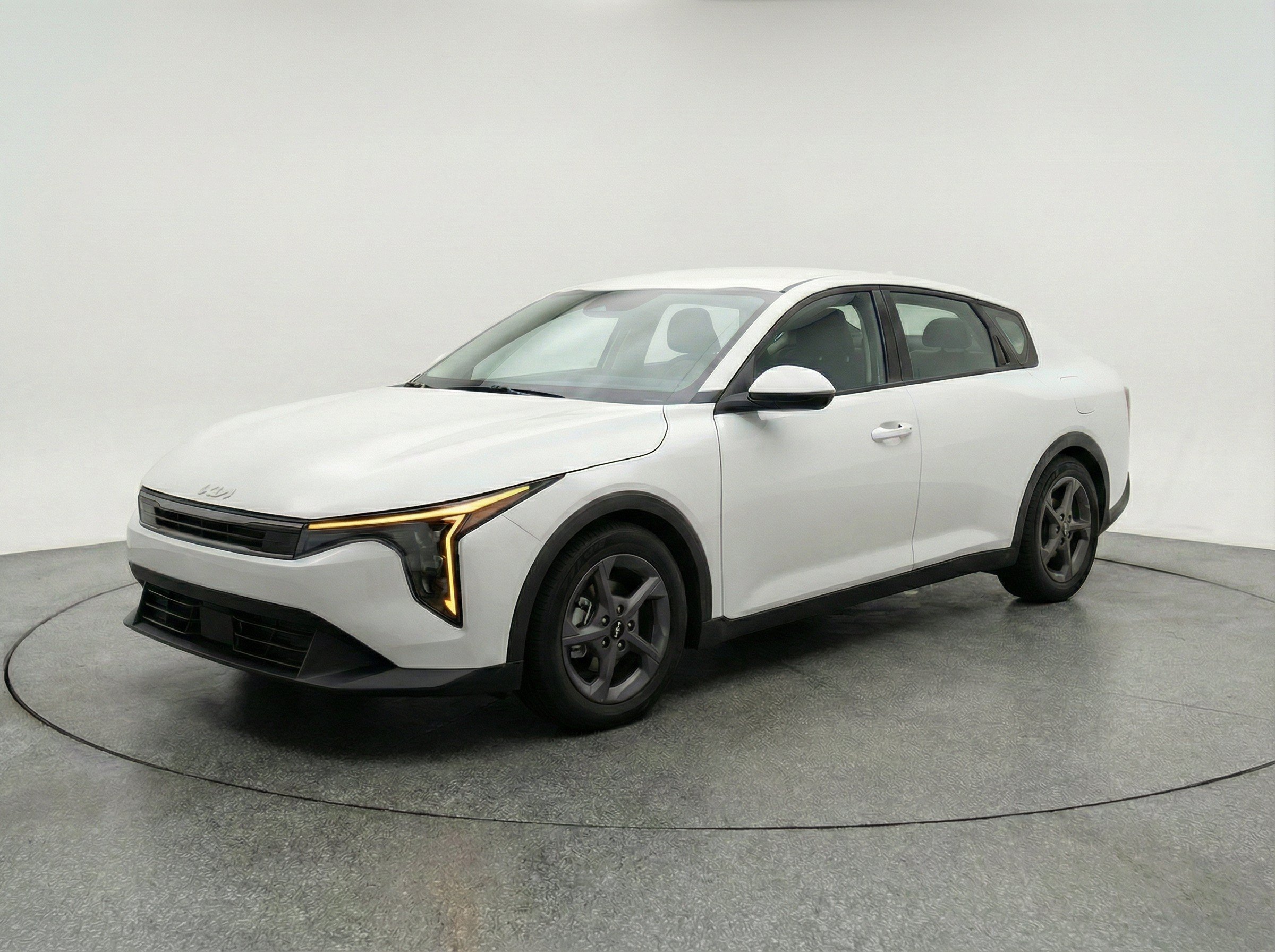 Thumbnail: 2025 Kia K4 - 3