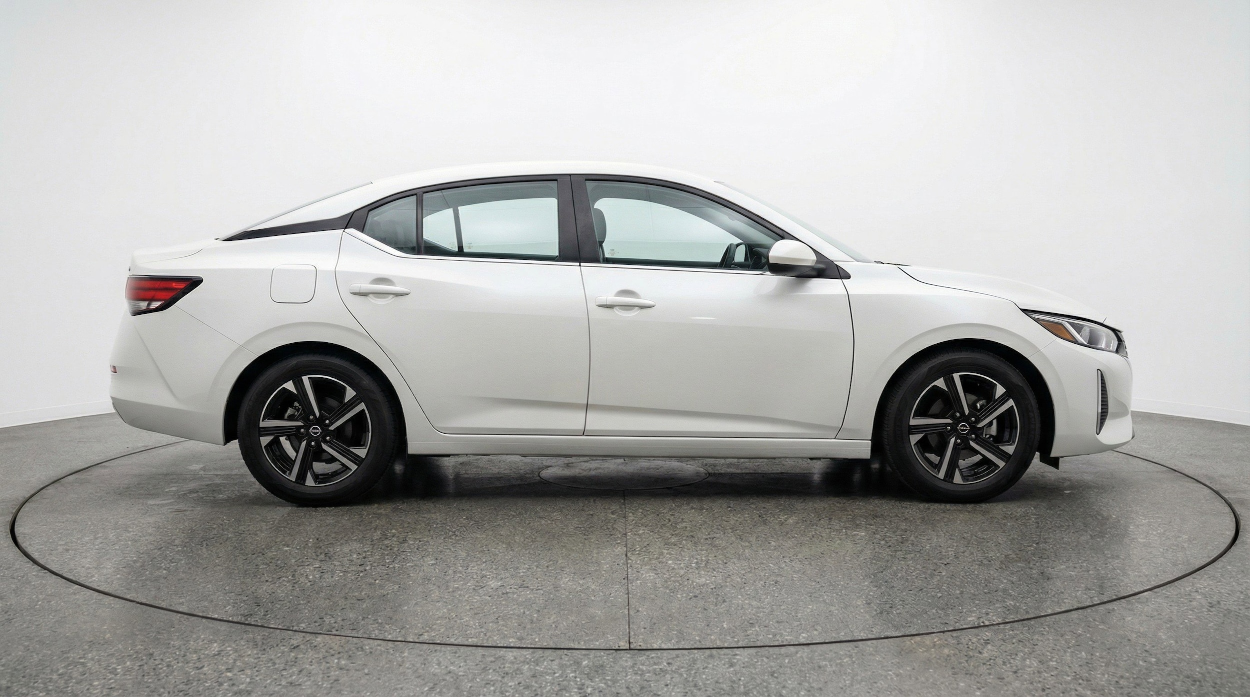 Thumbnail: 2025 Nissan Sentra - 11
