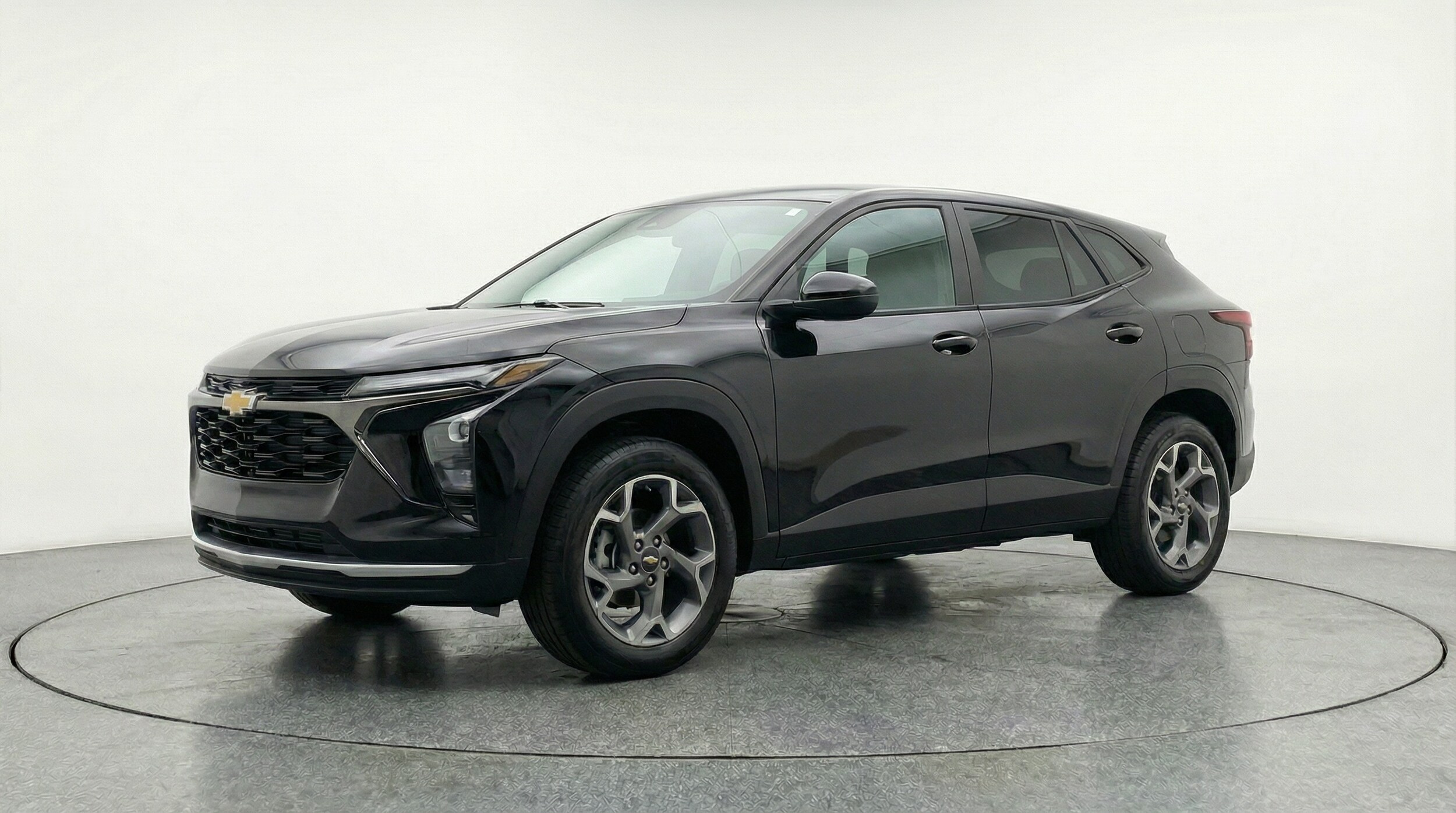 Thumbnail: 2025 Chevrolet Trax - 3