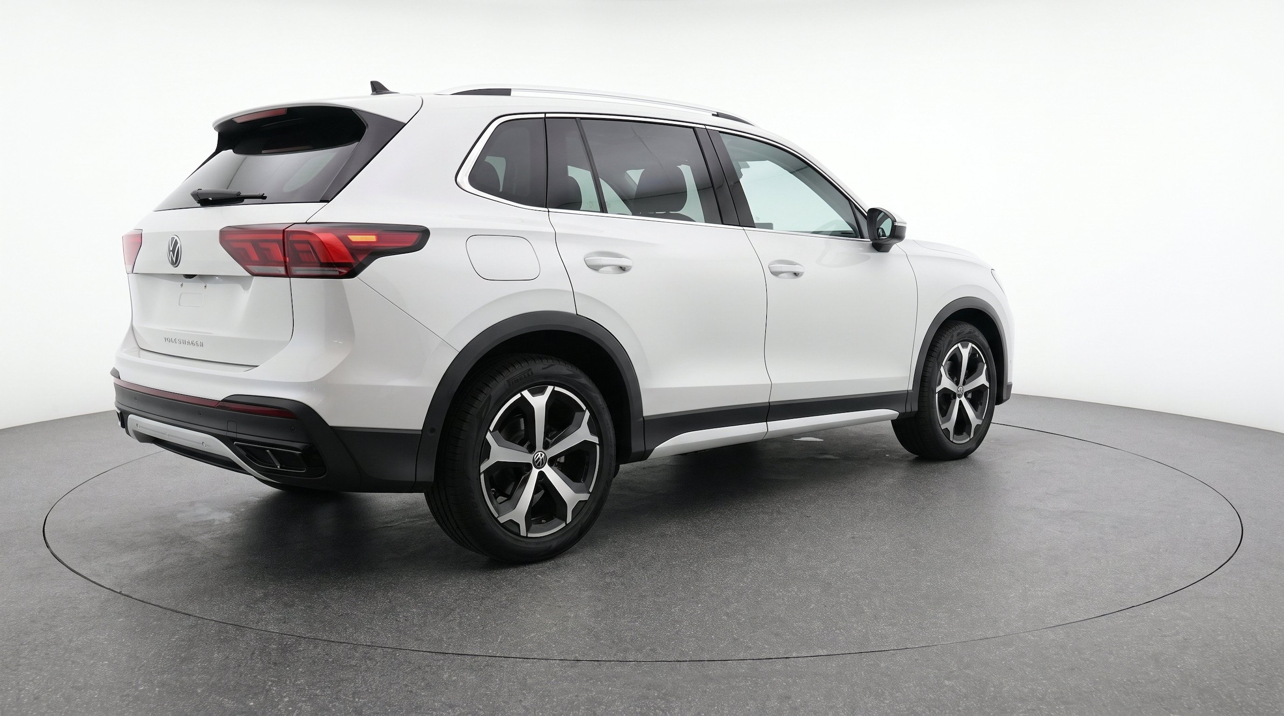 Thumbnail: 2026 Volkswagen Tiguan - 9