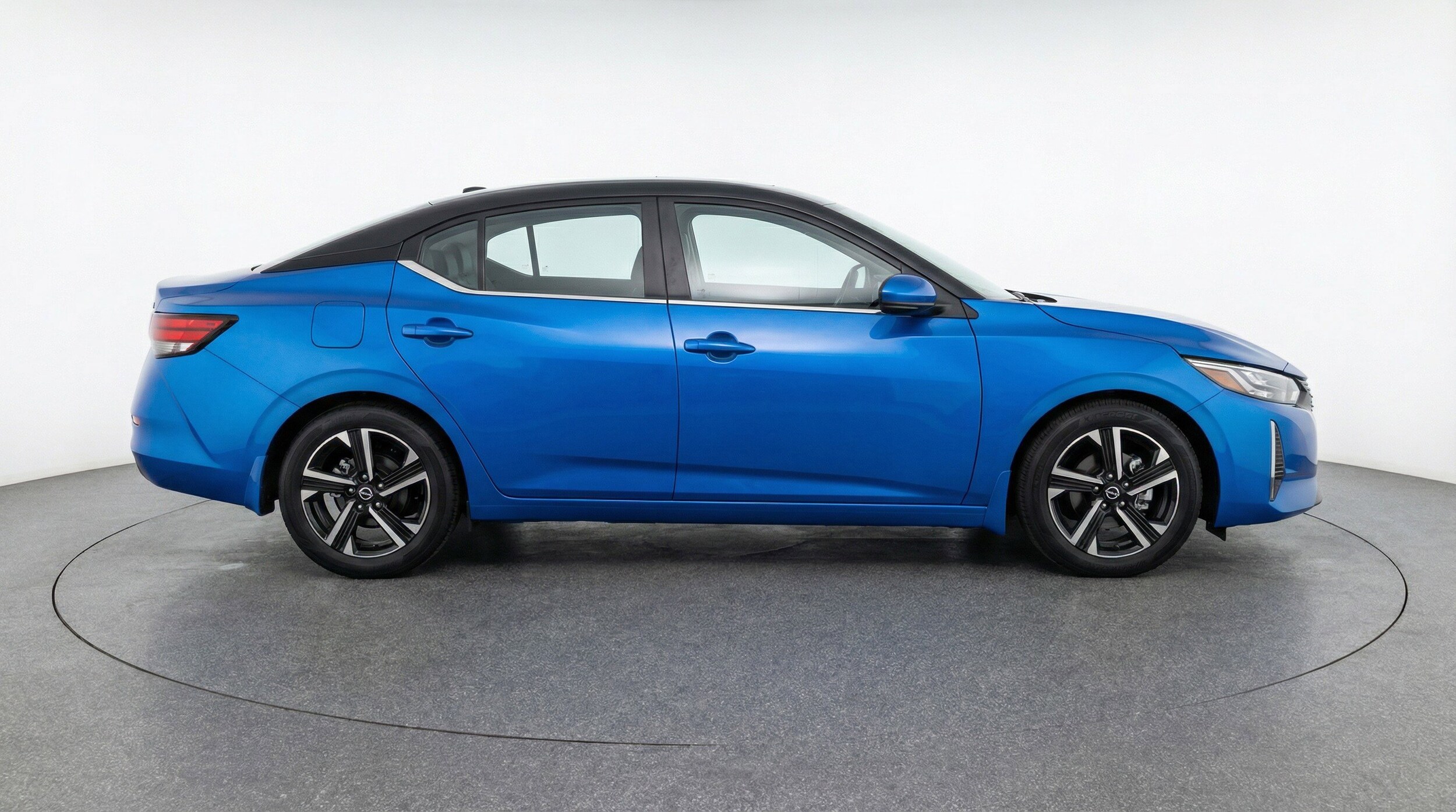 Thumbnail: 2025 Nissan Sentra - 11