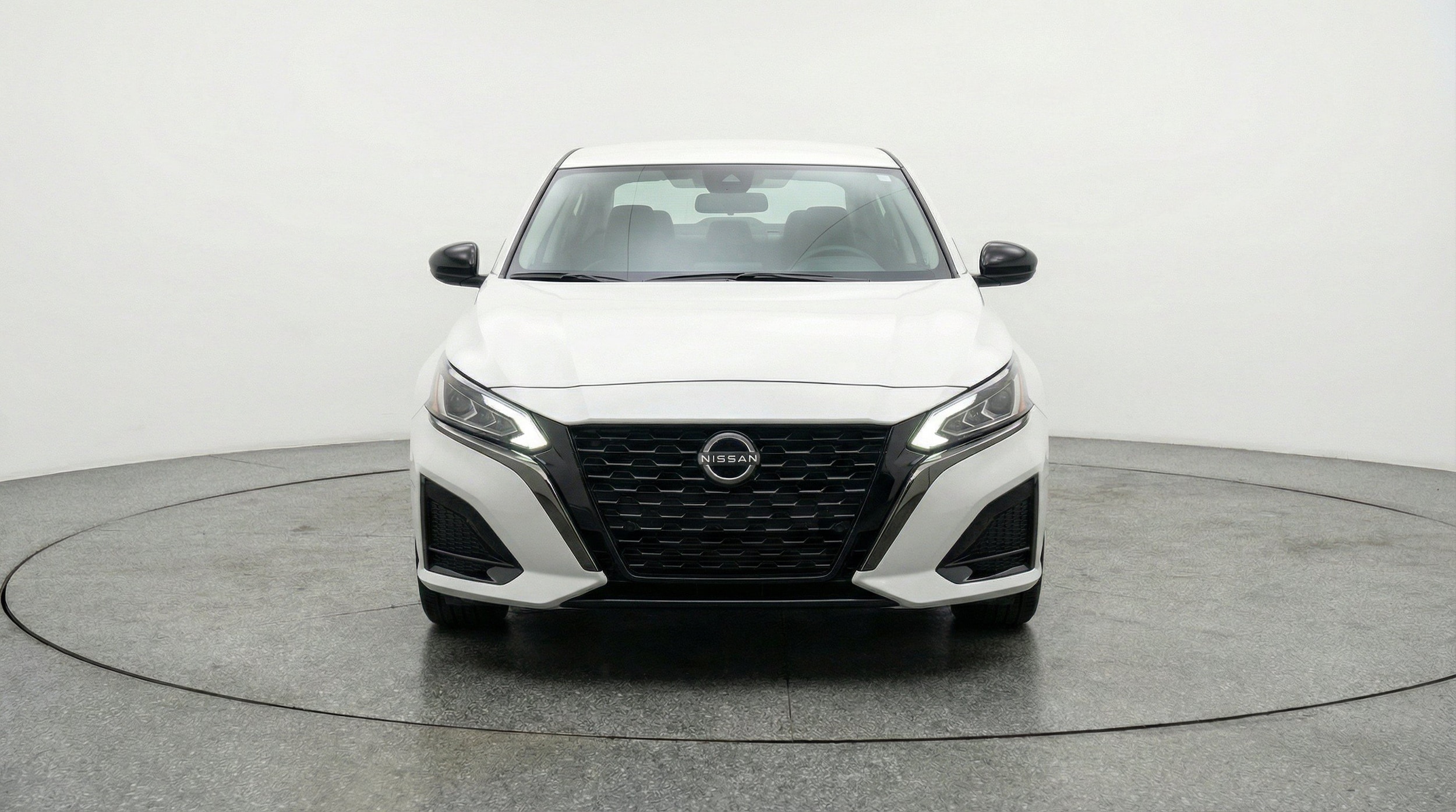 Thumbnail: 2025 Nissan Altima - 2