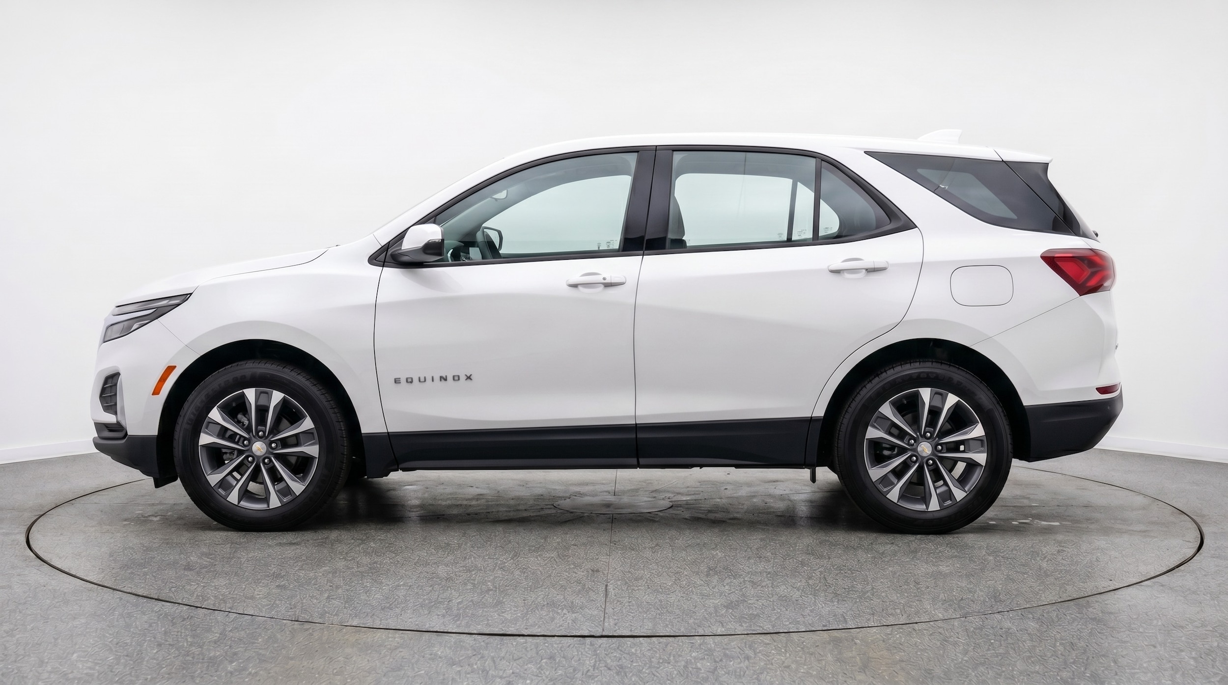 Thumbnail: 2025 Chevrolet Equinox - 4