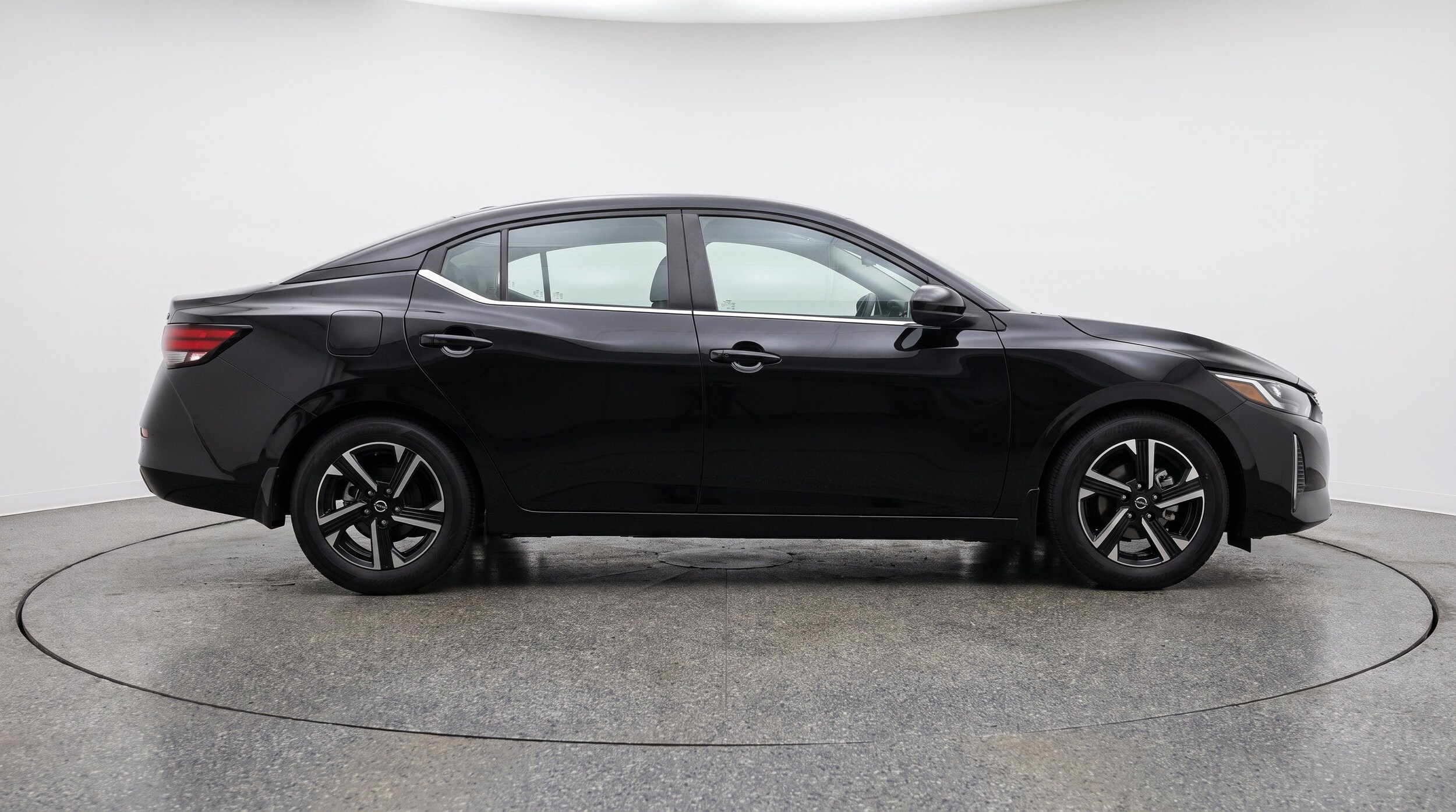 Thumbnail: 2025 Nissan Sentra - 11