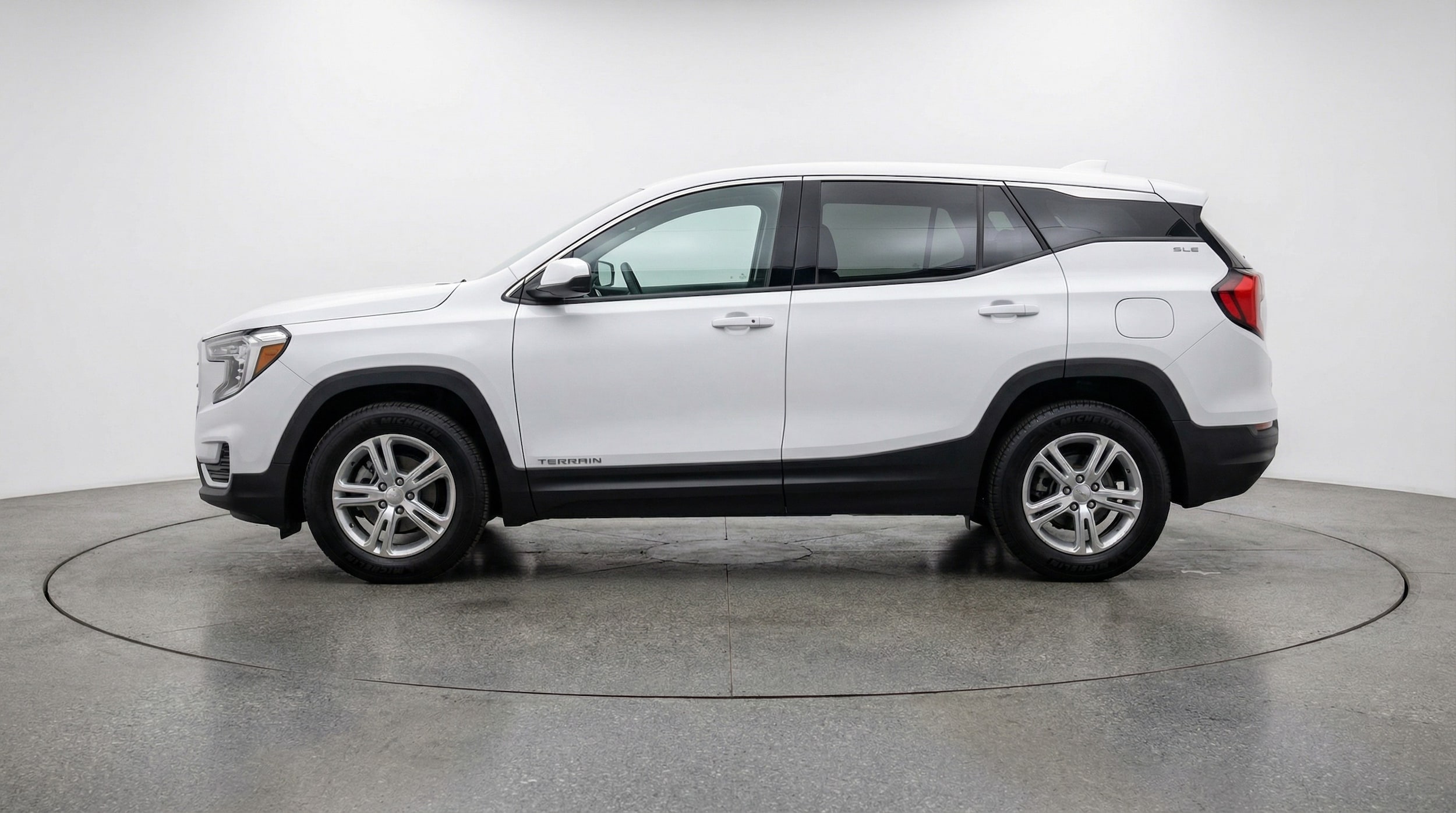 Thumbnail: 2024 GMC Terrain - 4