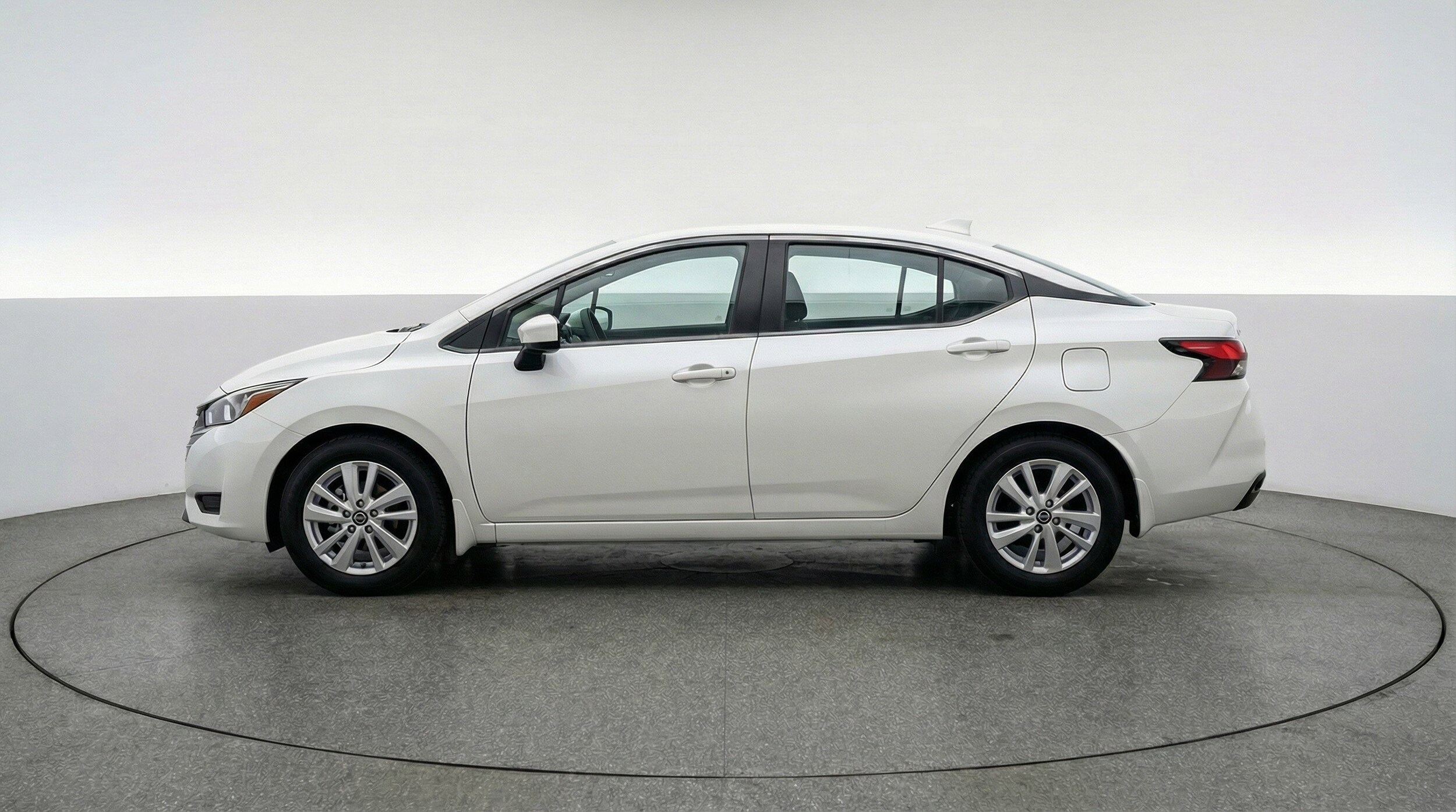 Thumbnail: 2025 Nissan Versa - 5
