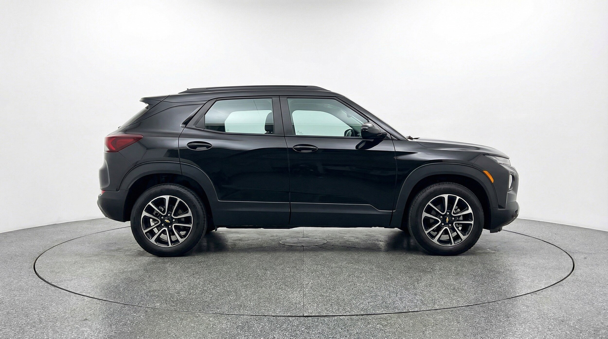 Thumbnail: 2025 Chevrolet TrailBlazer - 11