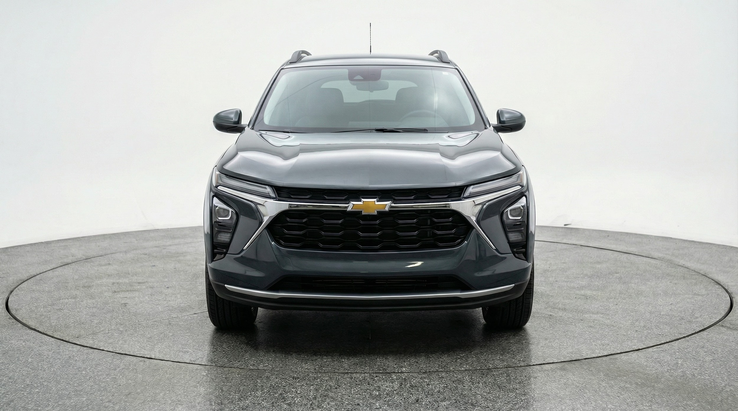 Thumbnail: 2025 Chevrolet Trax - 2