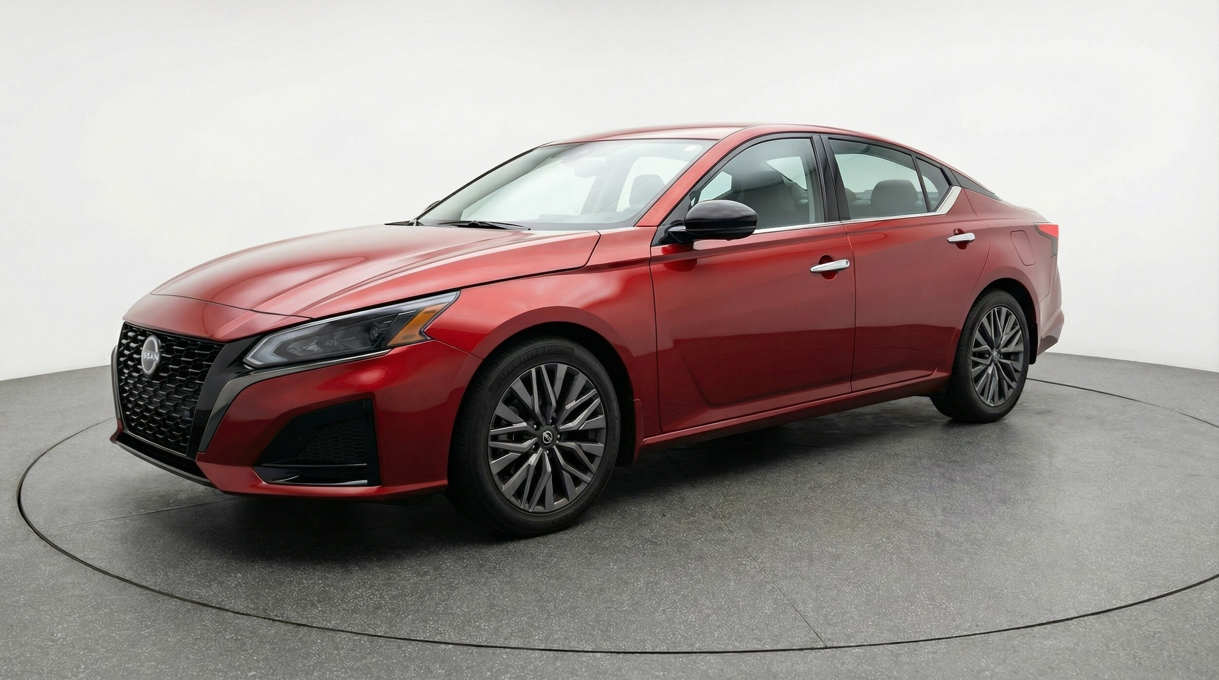 Thumbnail: 2025 Nissan Altima - 3