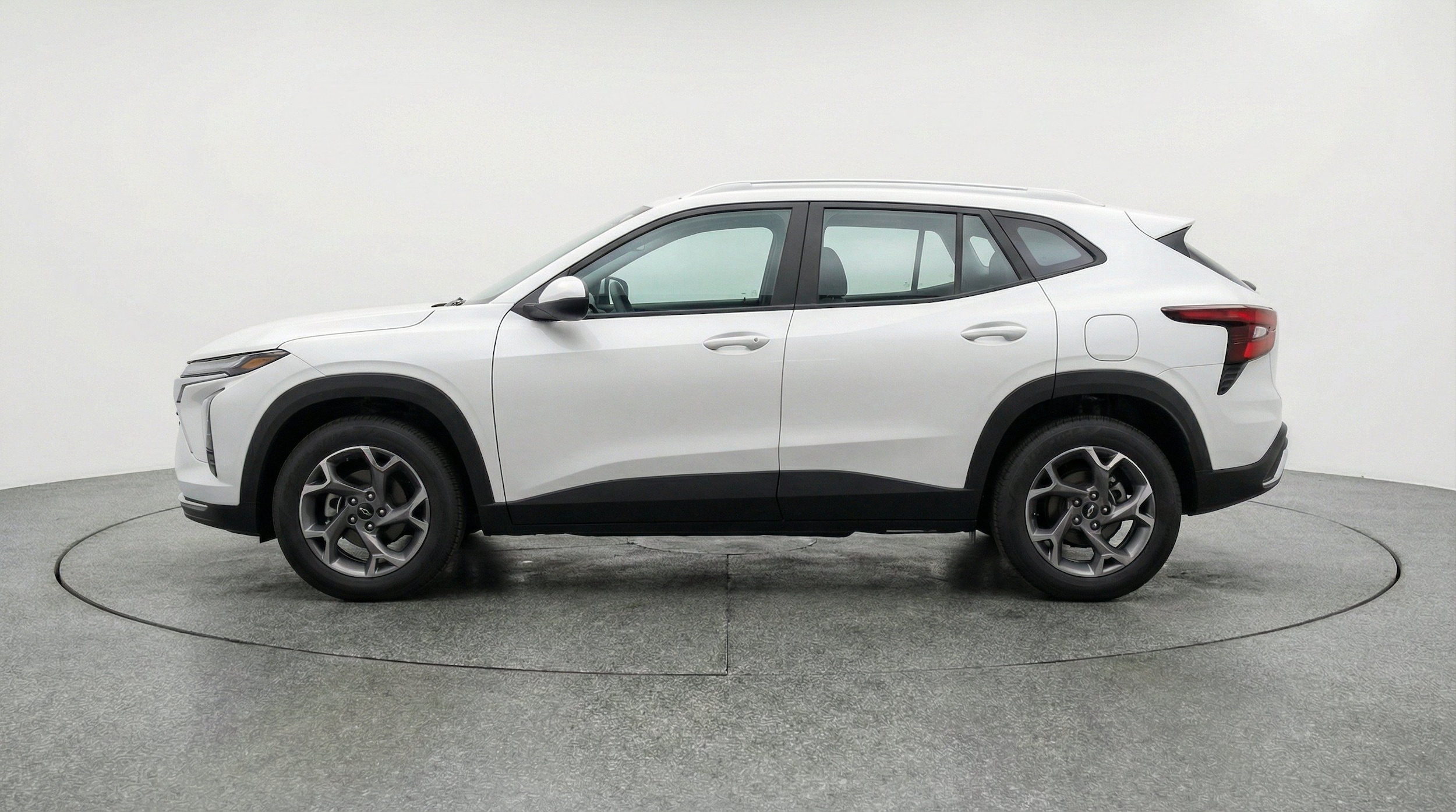 Thumbnail: 2025 Chevrolet Trax - 5