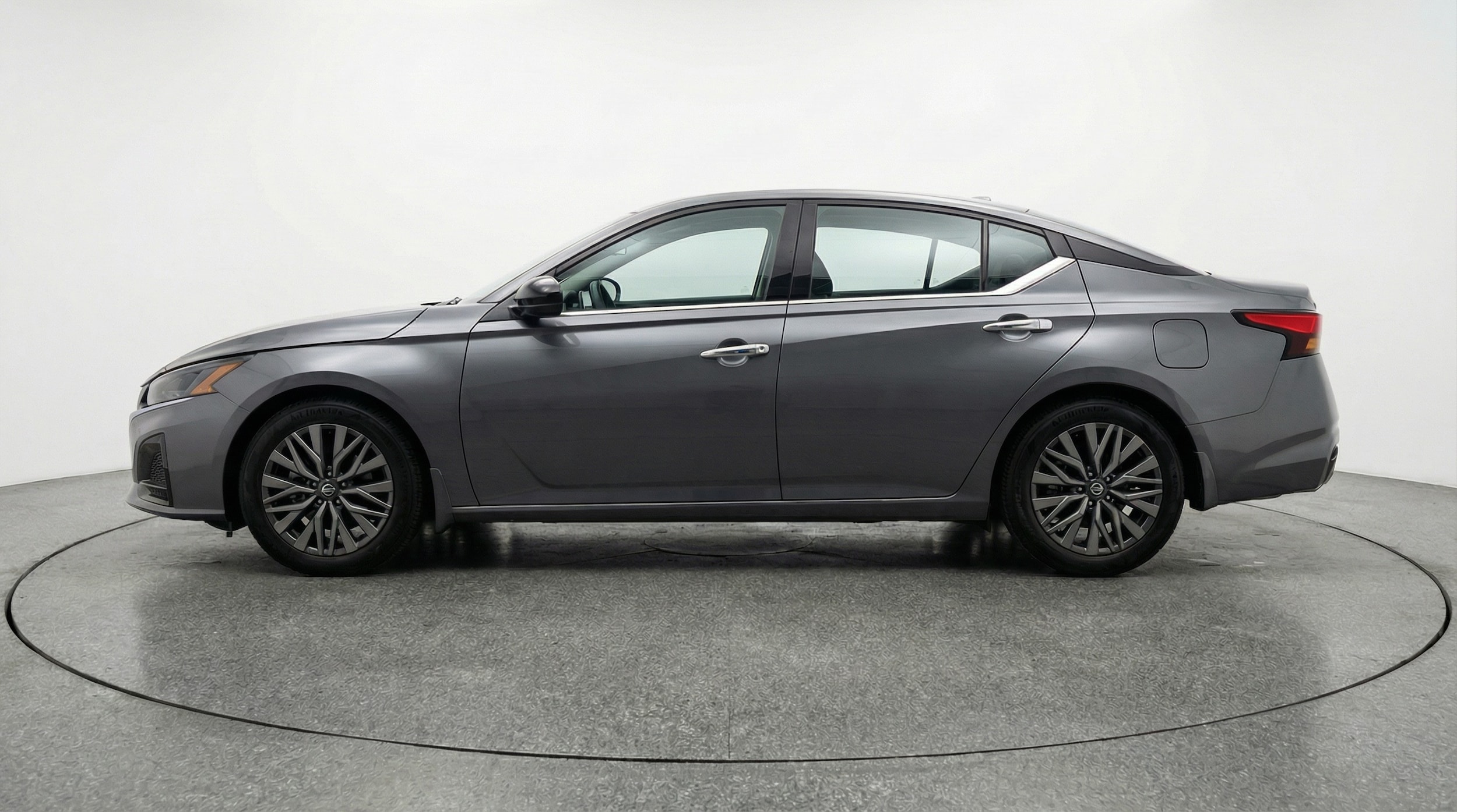 Thumbnail: 2025 Nissan Altima - 4