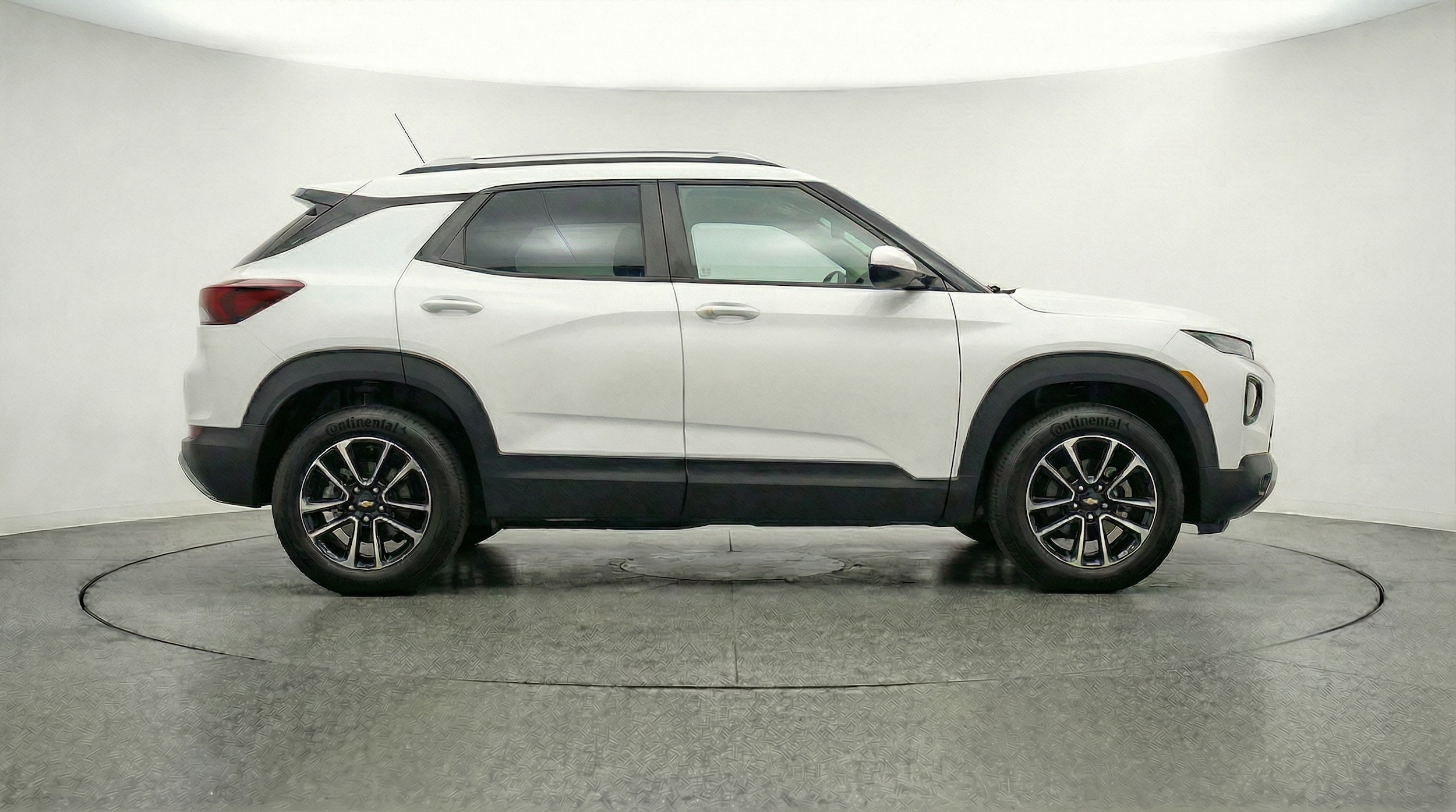 Thumbnail: 2025 Chevrolet TrailBlazer - 8