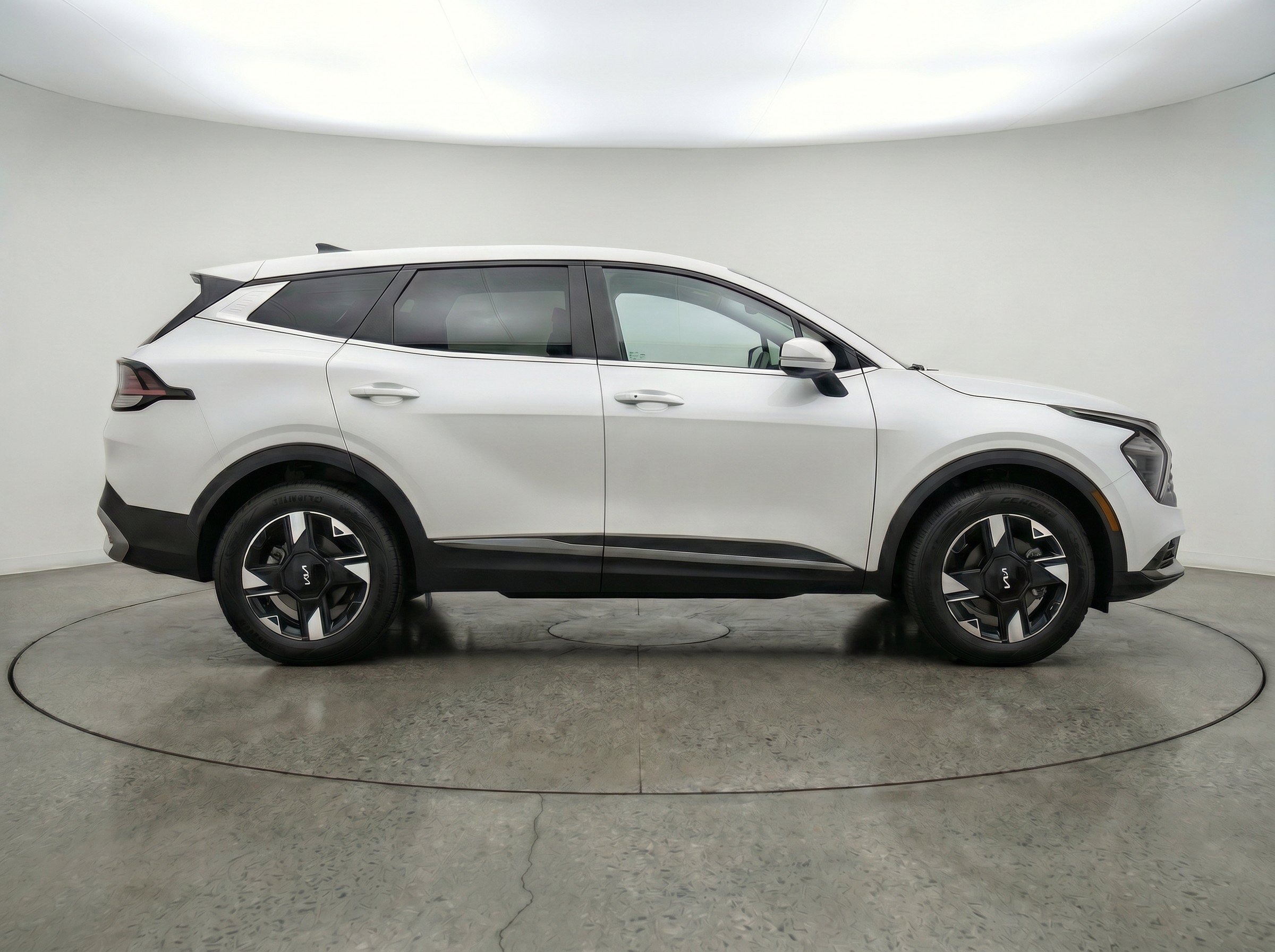 Thumbnail: 2026 Kia Sportage - 10