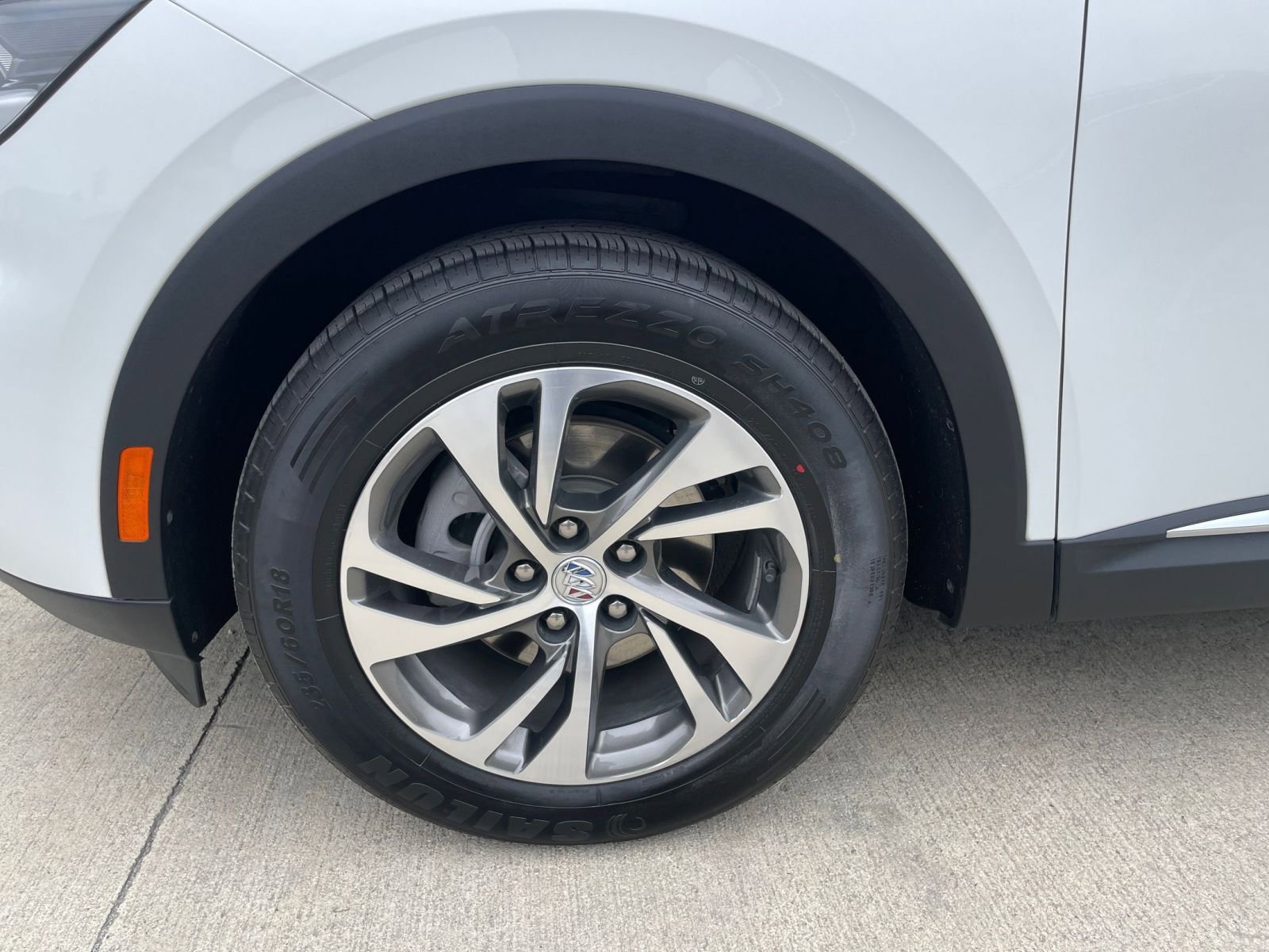 2023 Buick Envision Essence 30