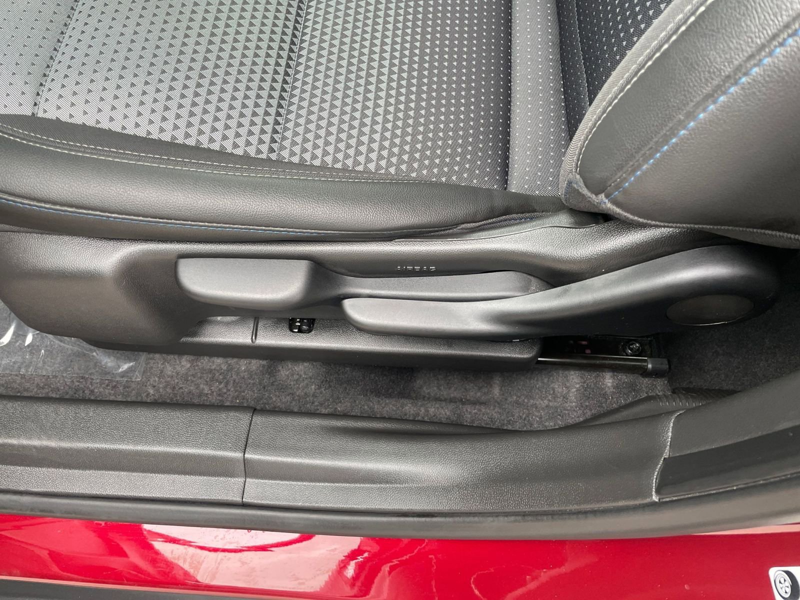 Thumbnail: 2025 Chevrolet Trax - 22