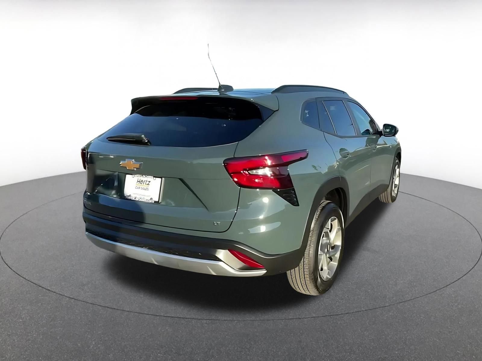 Thumbnail: 2025 Chevrolet Trax - 14