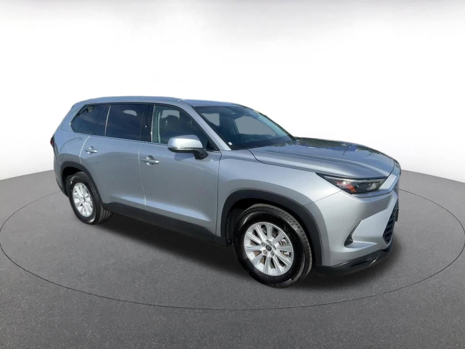 Thumbnail: 2025 Toyota Grand Highlander - 2