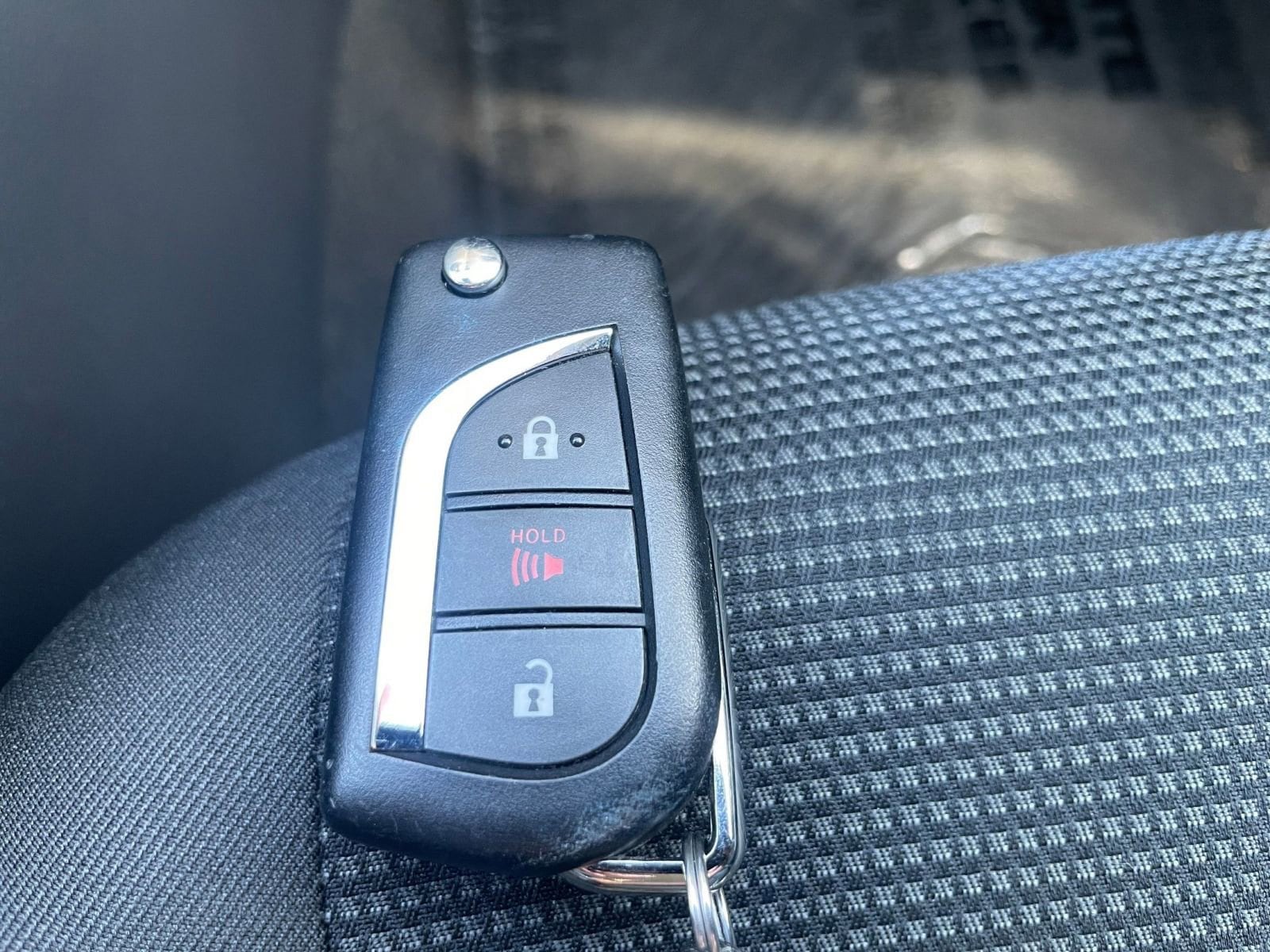 Thumbnail: 2025 Toyota RAV4 - 22