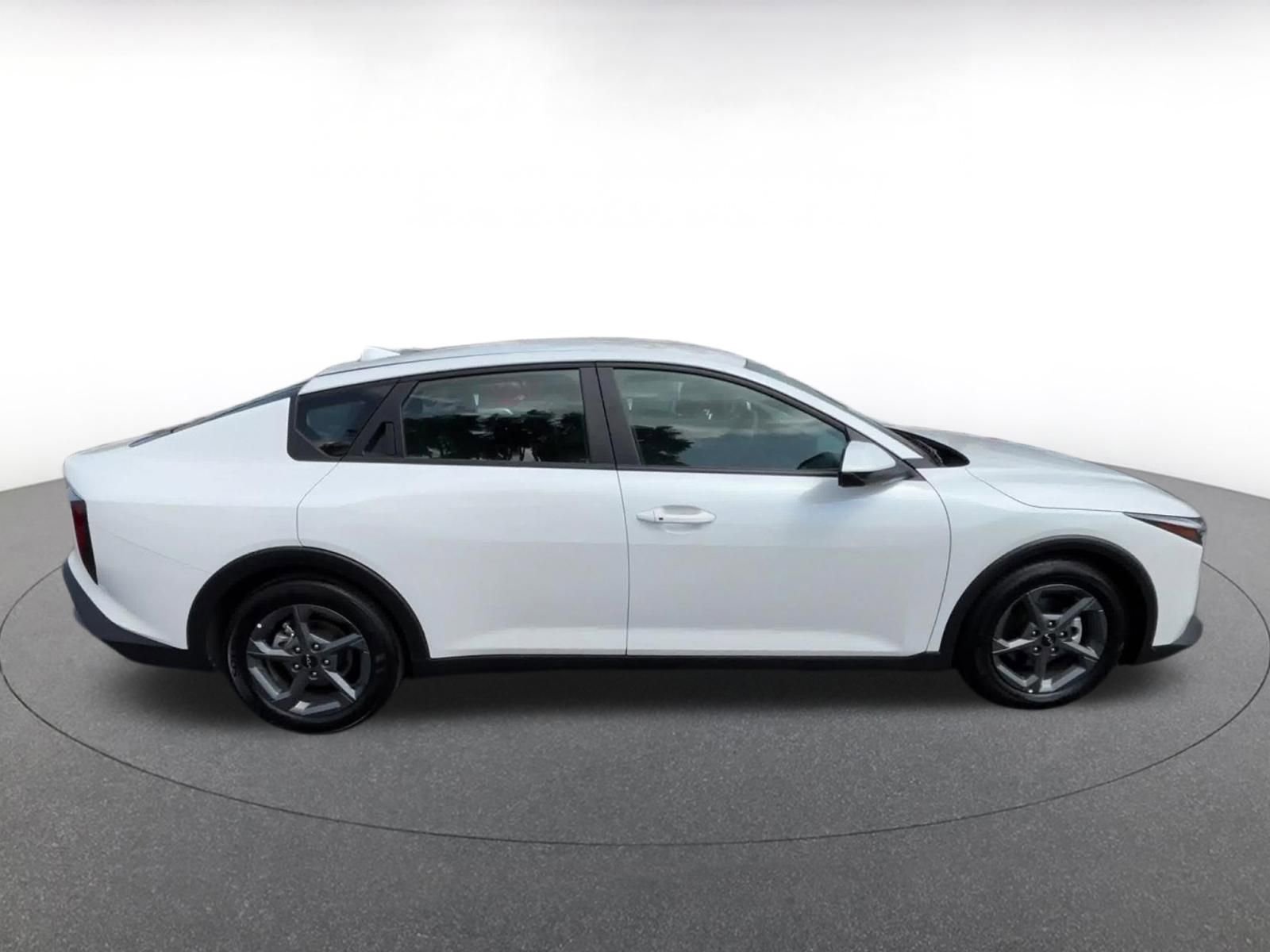 Thumbnail: 2025 Kia K4 - 16