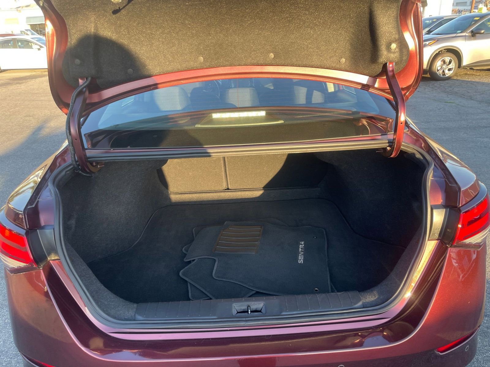 Thumbnail: 2025 Nissan Sentra - 31