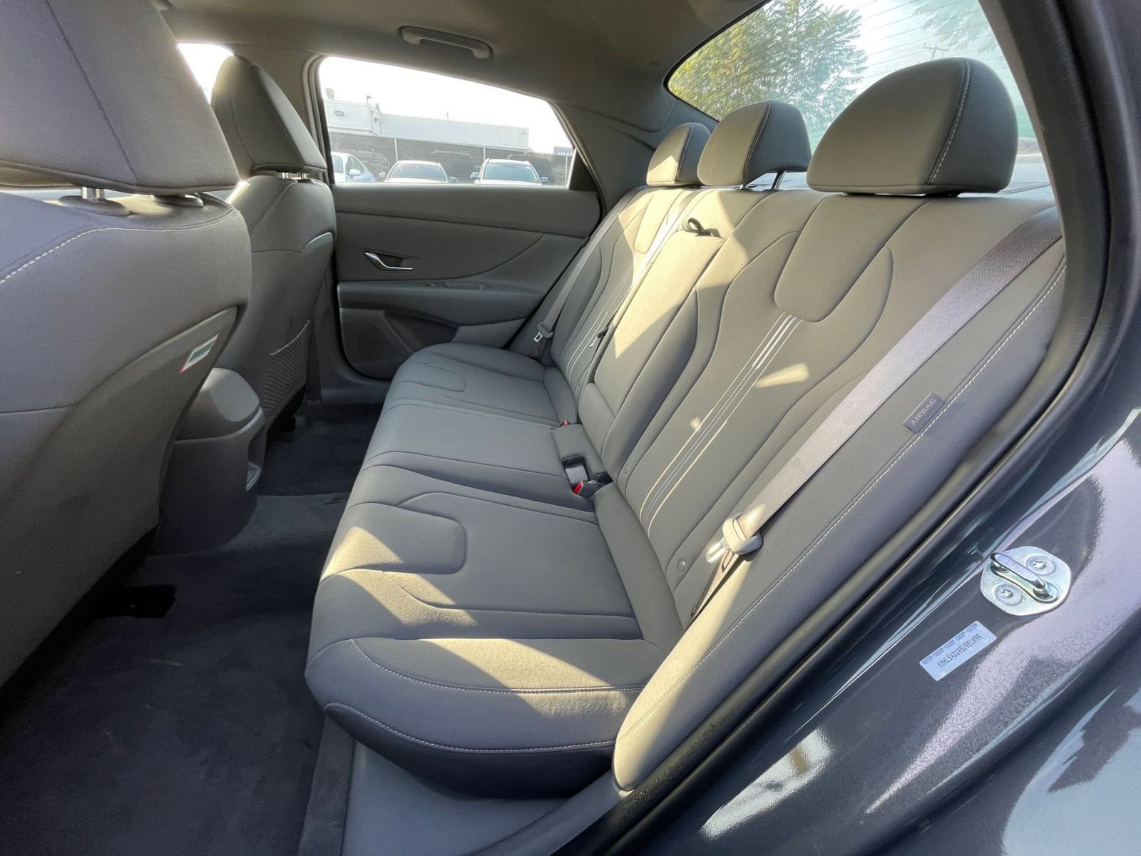 Thumbnail: 2025 Hyundai Elantra - 25