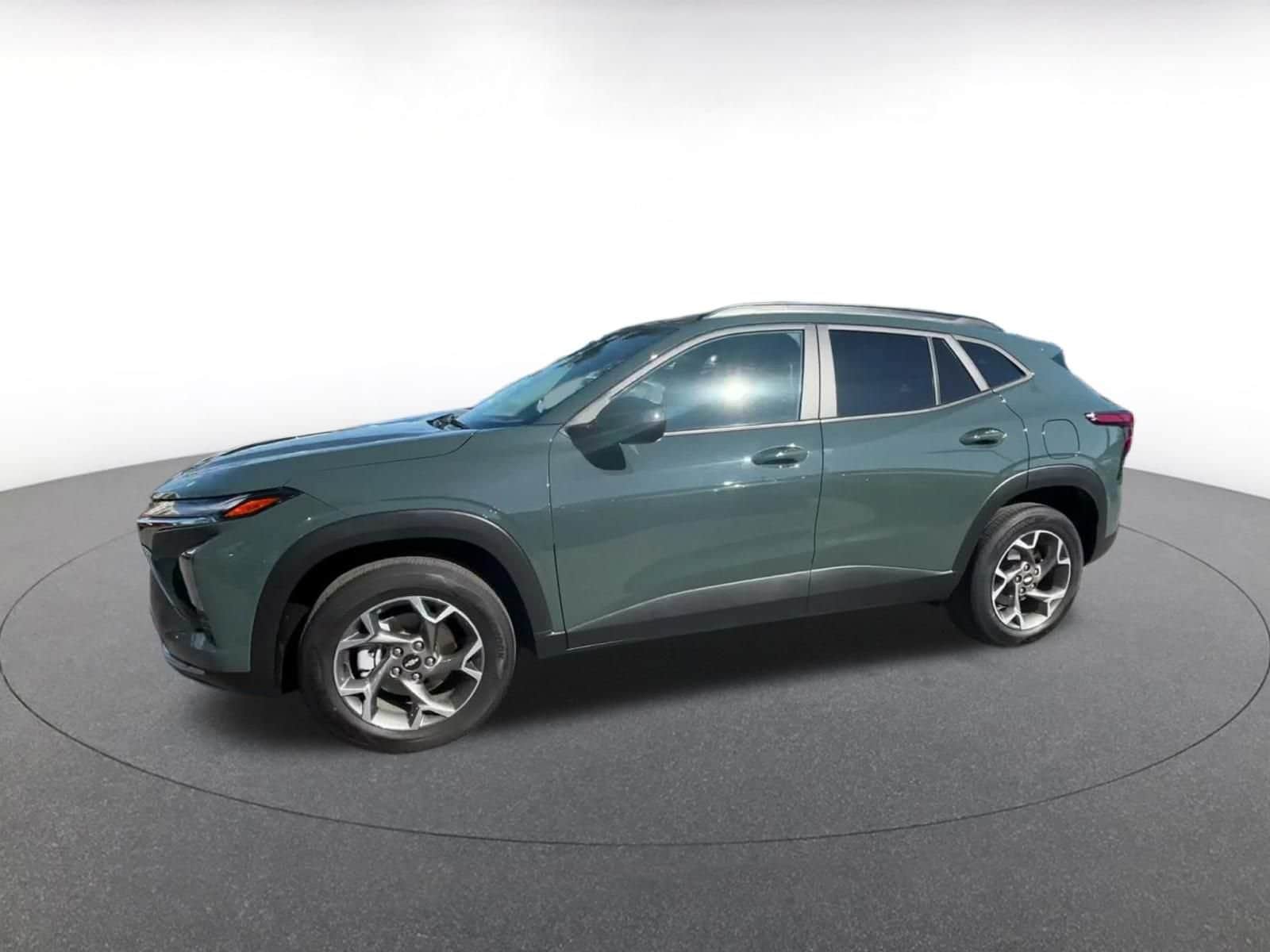 Thumbnail: 2025 Chevrolet Trax - 7