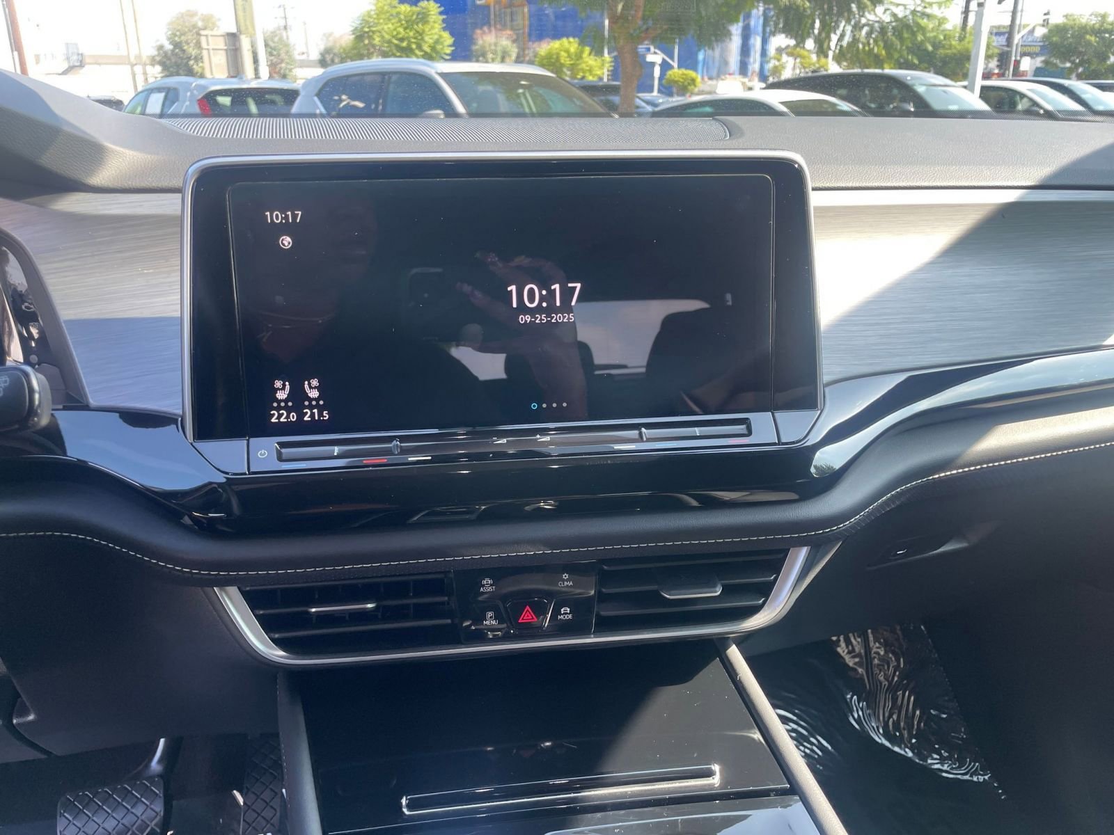 Thumbnail: 2025 Volkswagen Atlas - 18