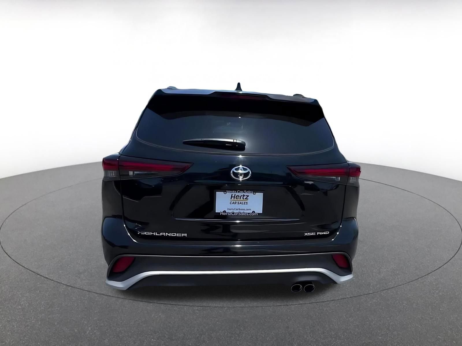 Thumbnail: 2025 Toyota Highlander - 12