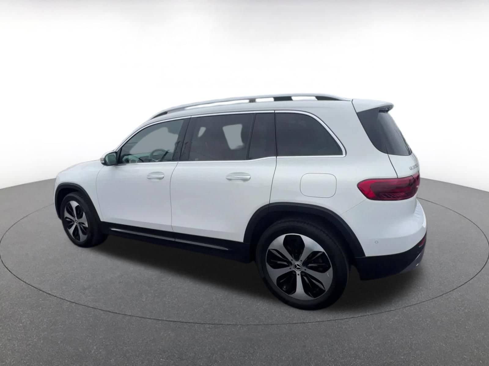 Thumbnail: 2025 Mercedes-Benz GLB - 10
