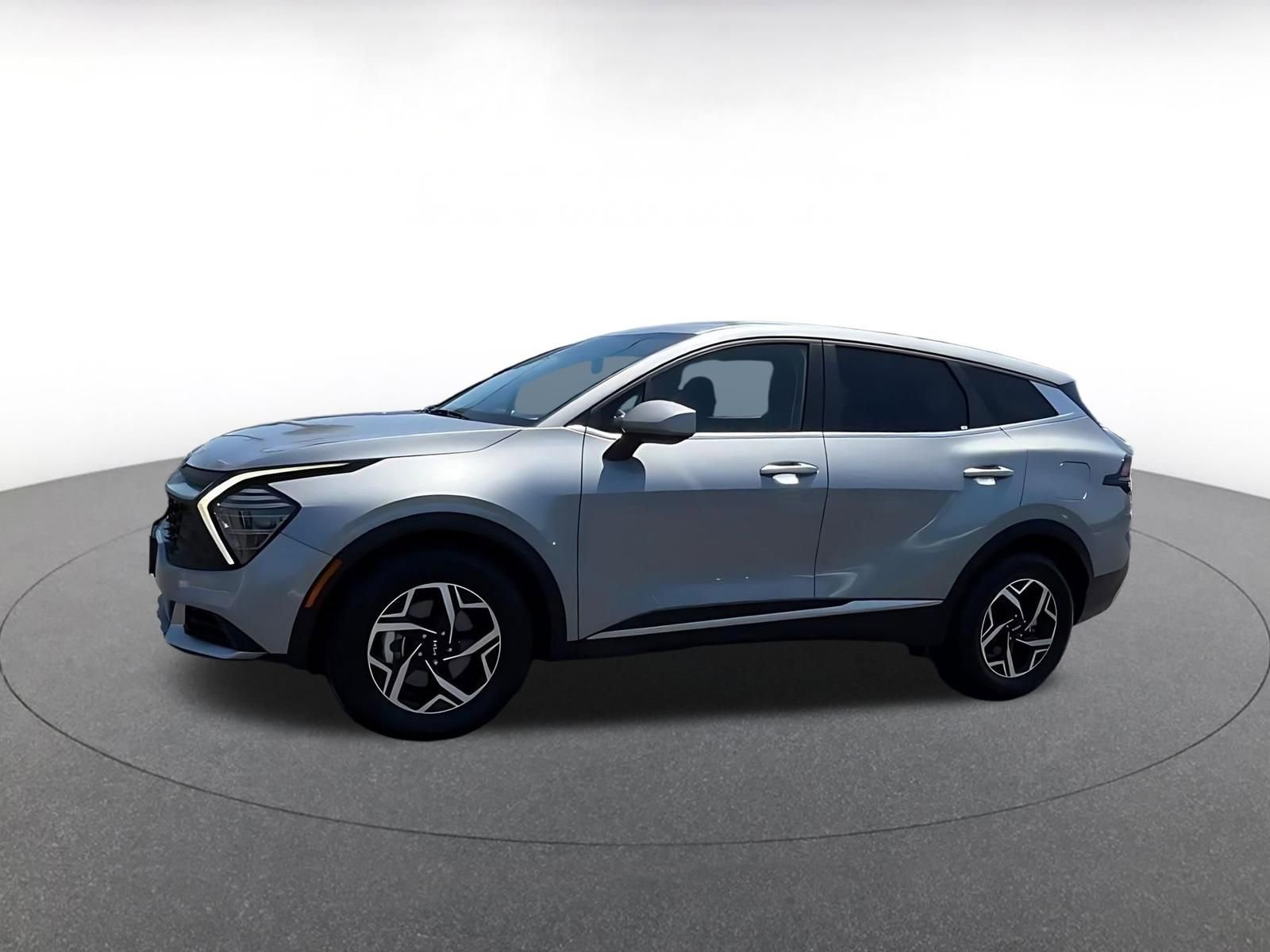 Thumbnail: 2025 Kia Sportage - 8