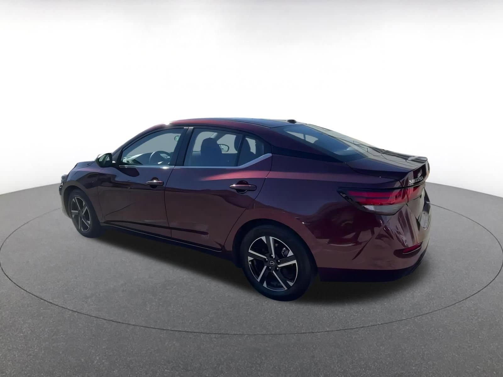 Thumbnail: 2024 Nissan Sentra - 9