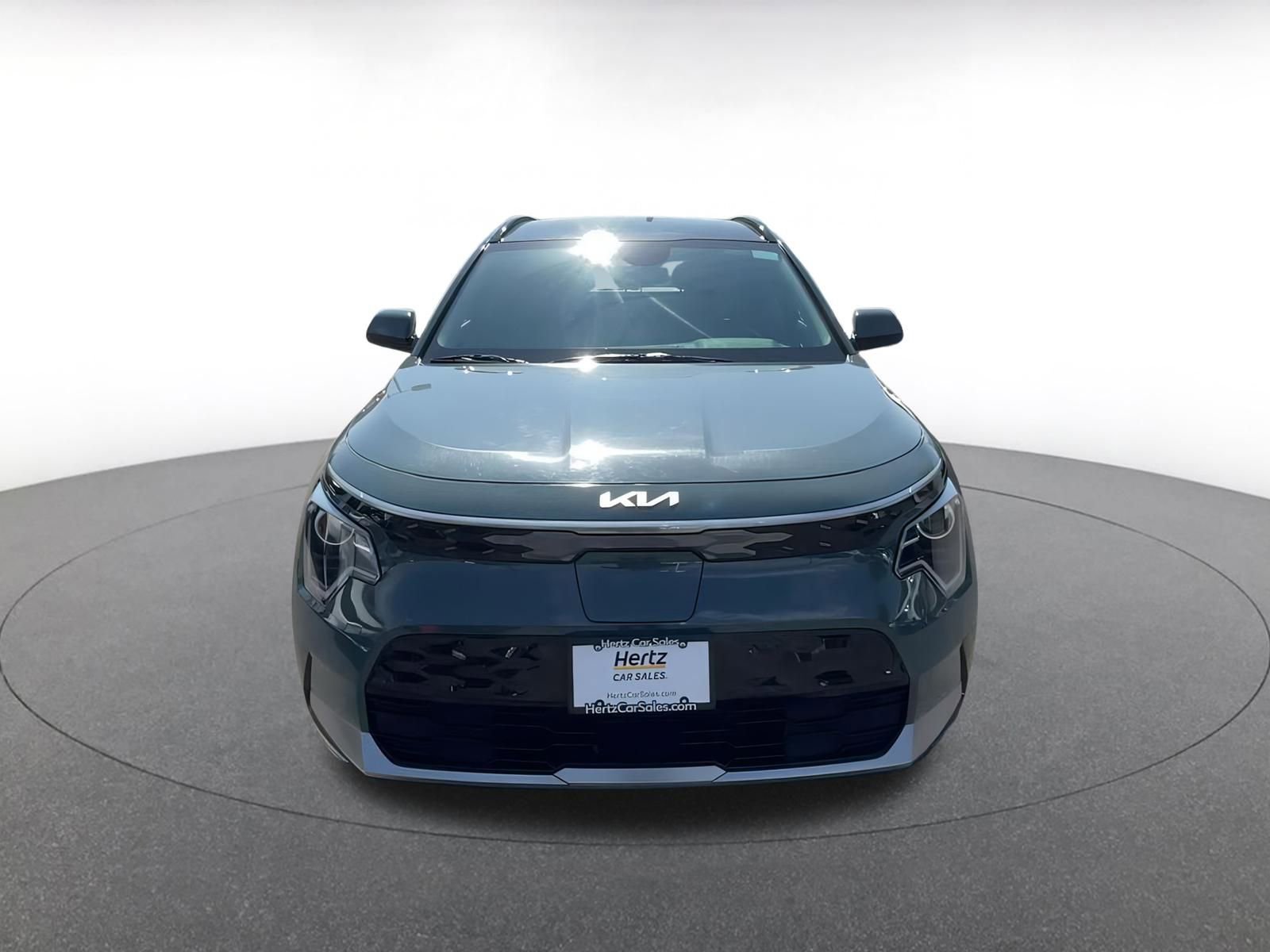 Thumbnail: 2023 Kia Niro - 4