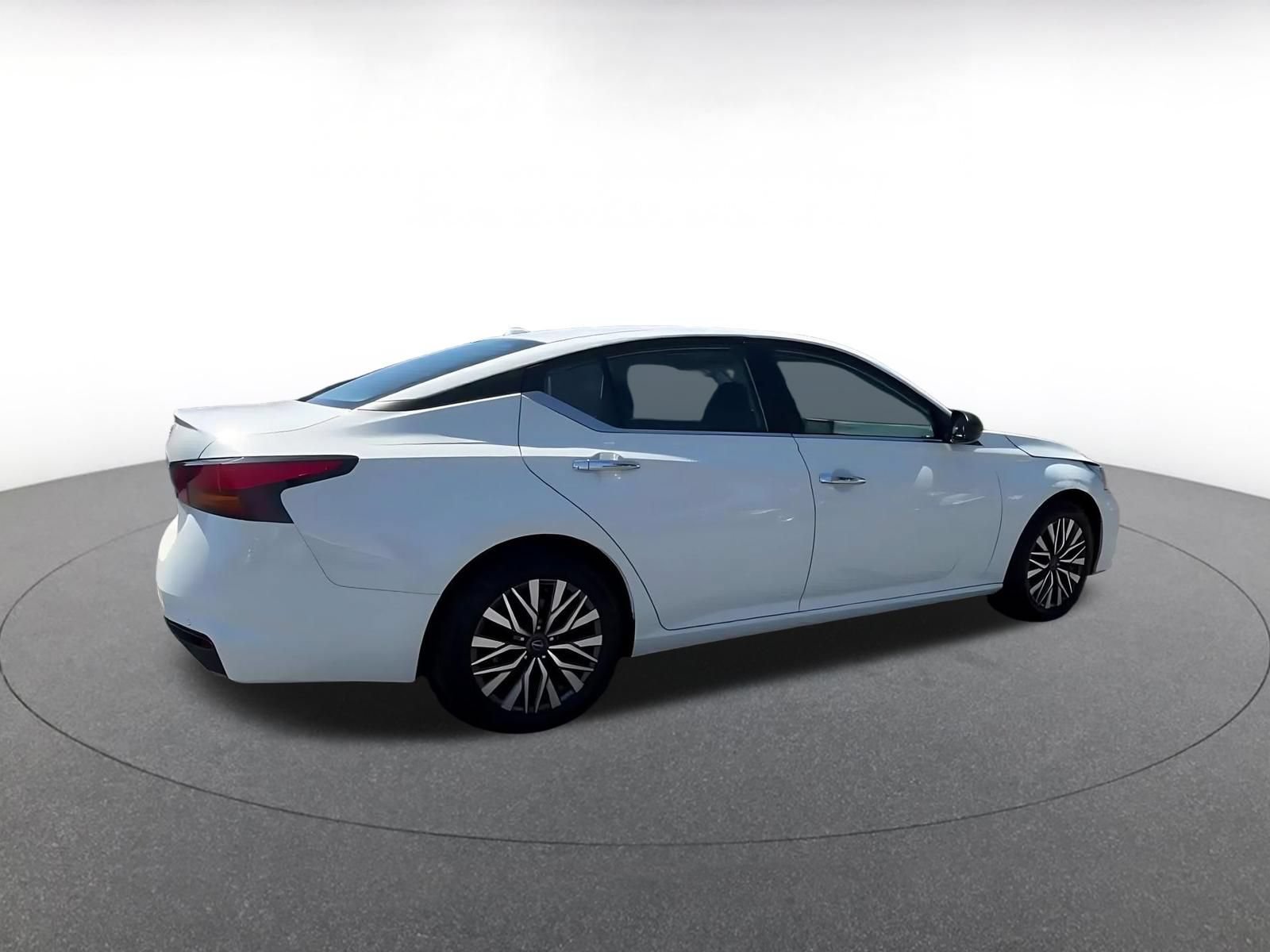 Thumbnail: 2025 Nissan Altima - 14