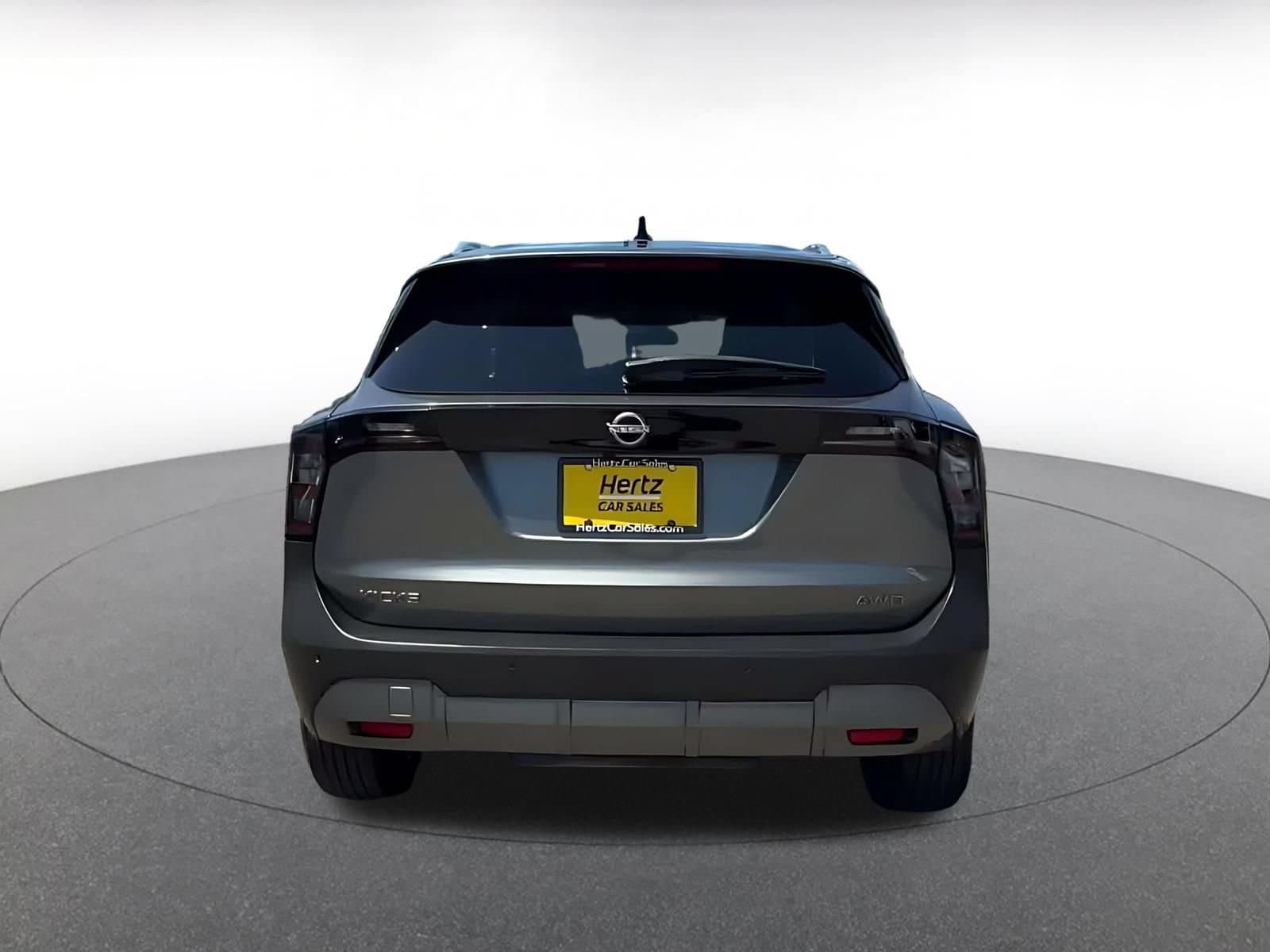 Thumbnail: 2026 Nissan Kicks - 12