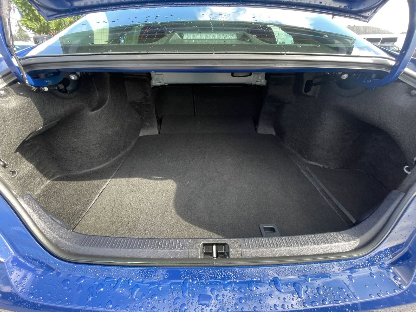 Thumbnail: 2025 Toyota Camry - 31