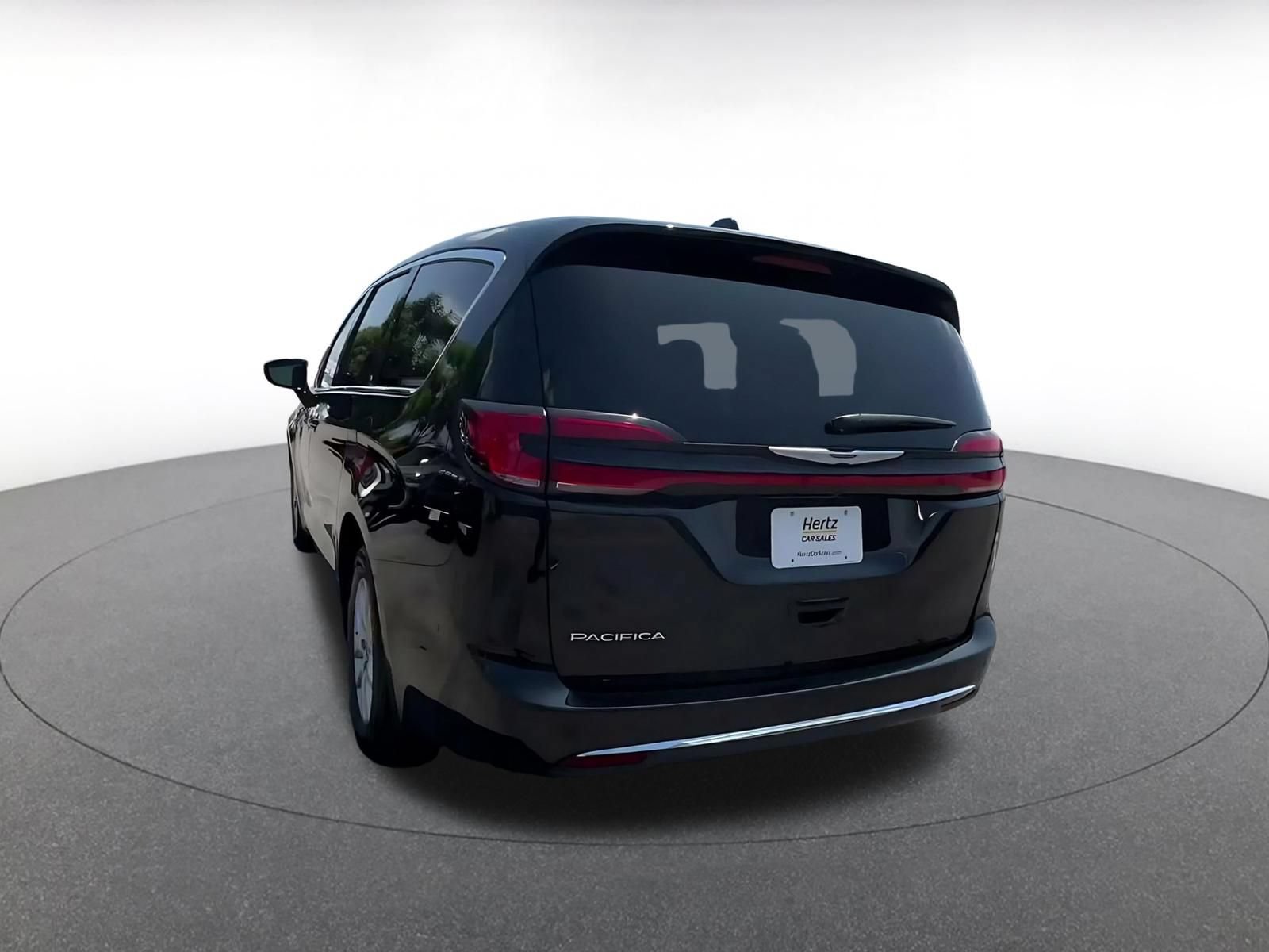 Thumbnail: 2024 Chrysler Pacifica - 11