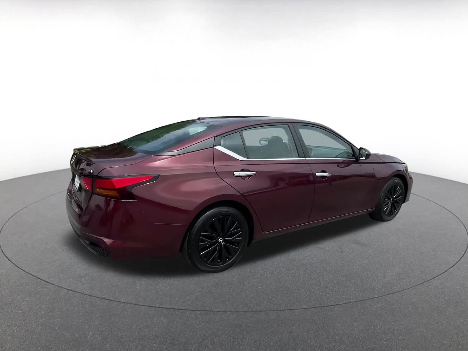Thumbnail: 2024 Nissan Altima - 14